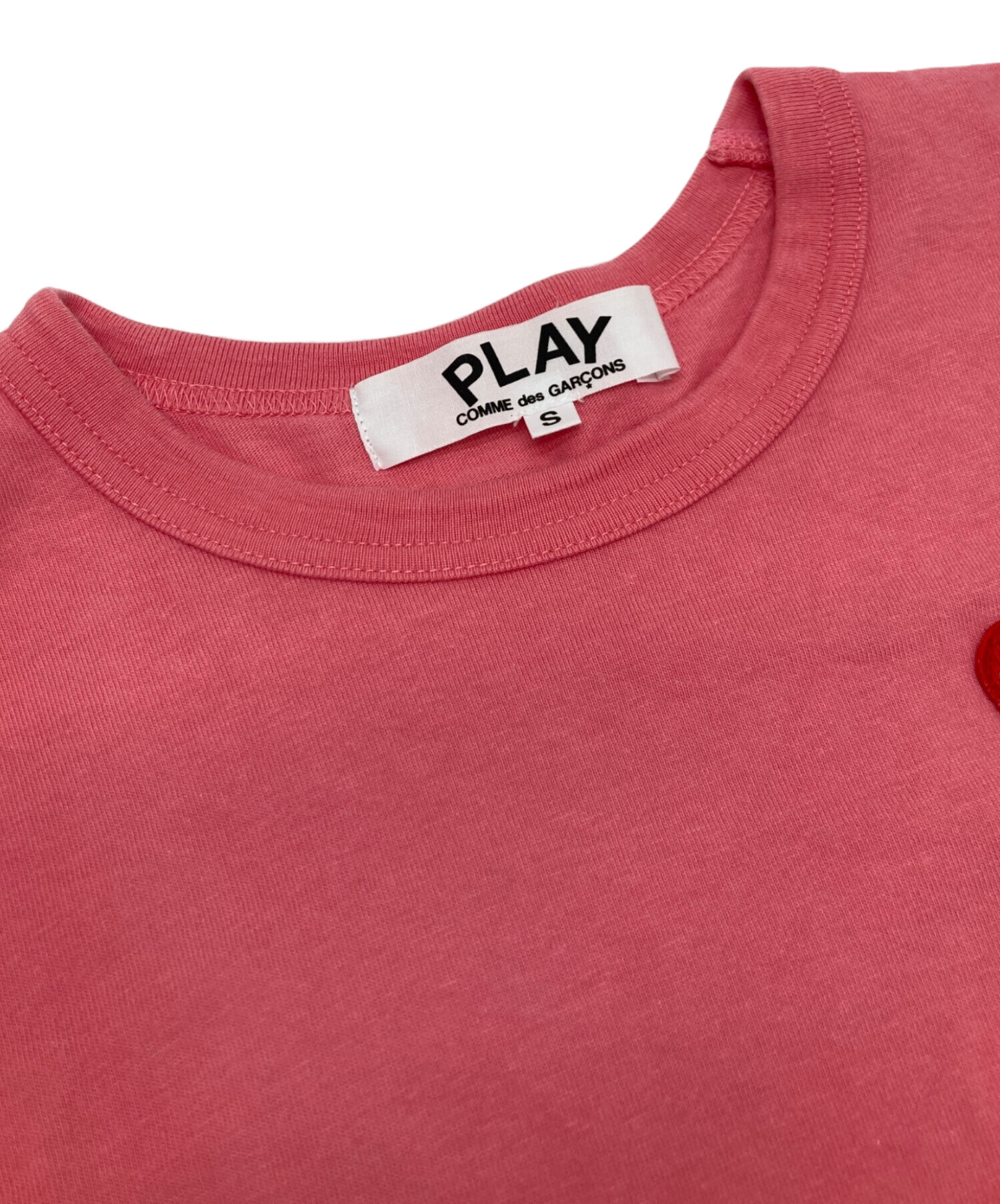 COMME des GARCONS Tシャツ・カットソー XS ピンク 【古着】【中古】【送料無料】 PLAY COMME des GARCONS（プレイコムデギャルソン）Tシャツ