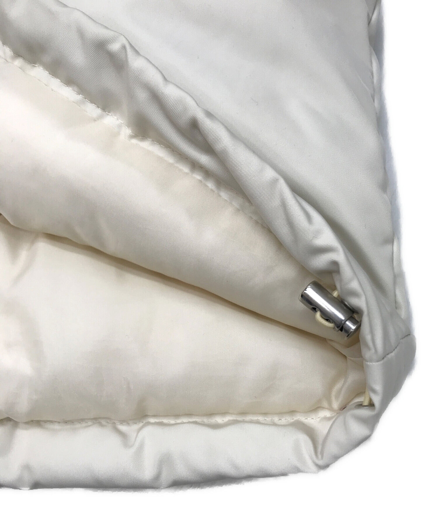 中古・古着通販】machatt (マチャット) ダウンベスト ホワイト サイズ