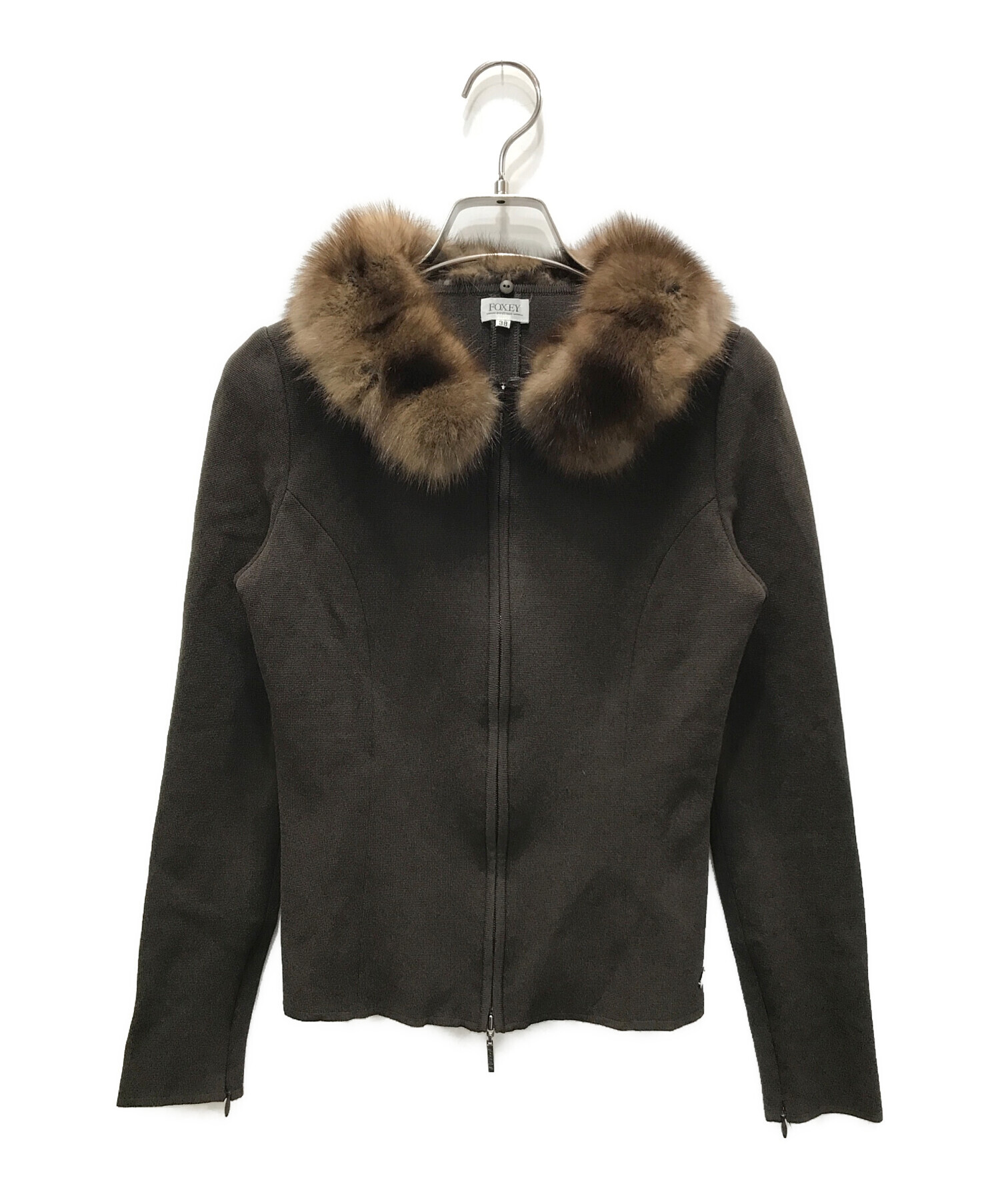 フォクシー　ロシアンセーブルファー付きカシミアカーディガン　38サイズ フォクシー ロシアンセーブルファー付きカシミアカーディガン 38サイズ