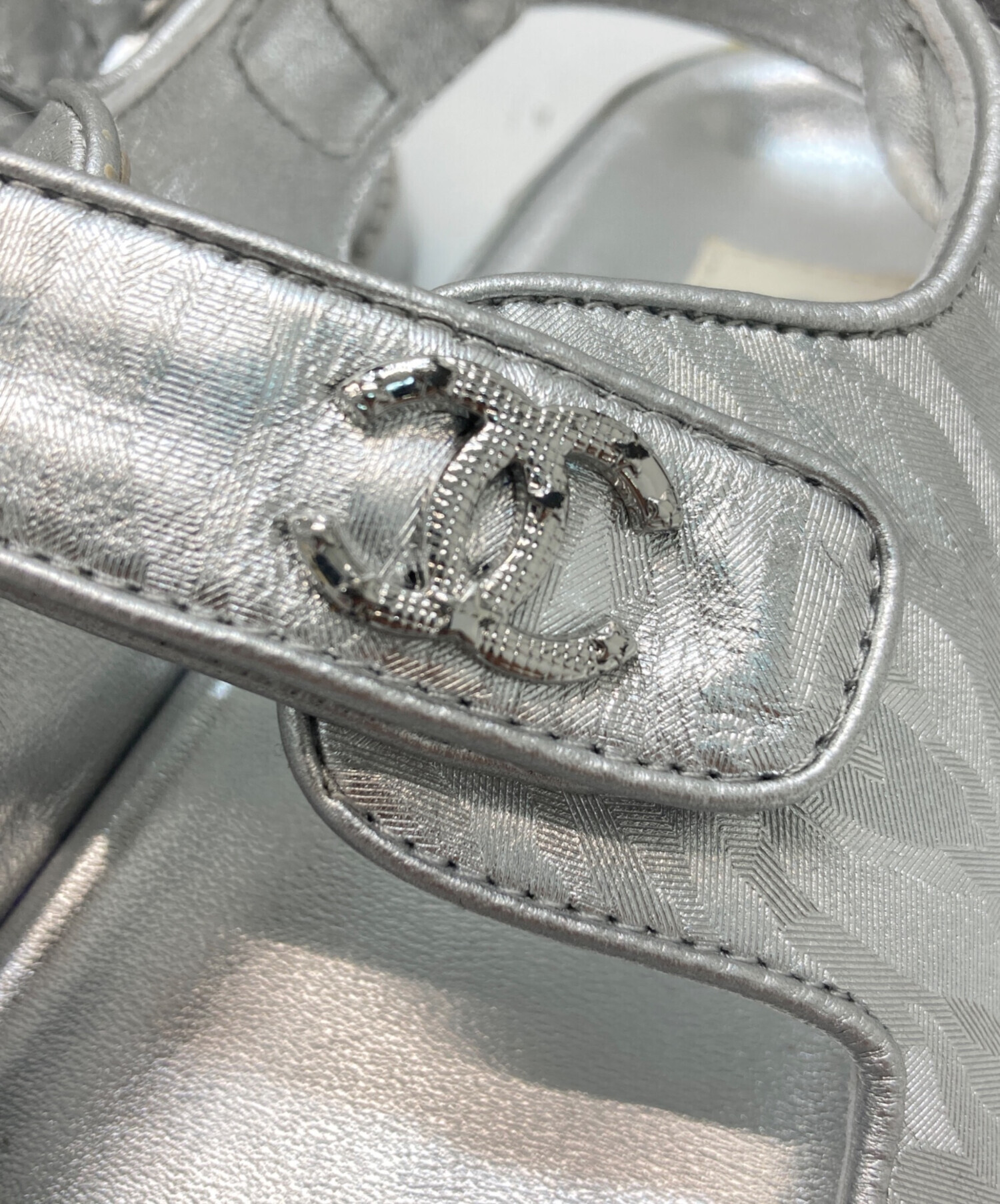 中古・古着通販】CHANEL (シャネル) フットベットサンダル シルバー 