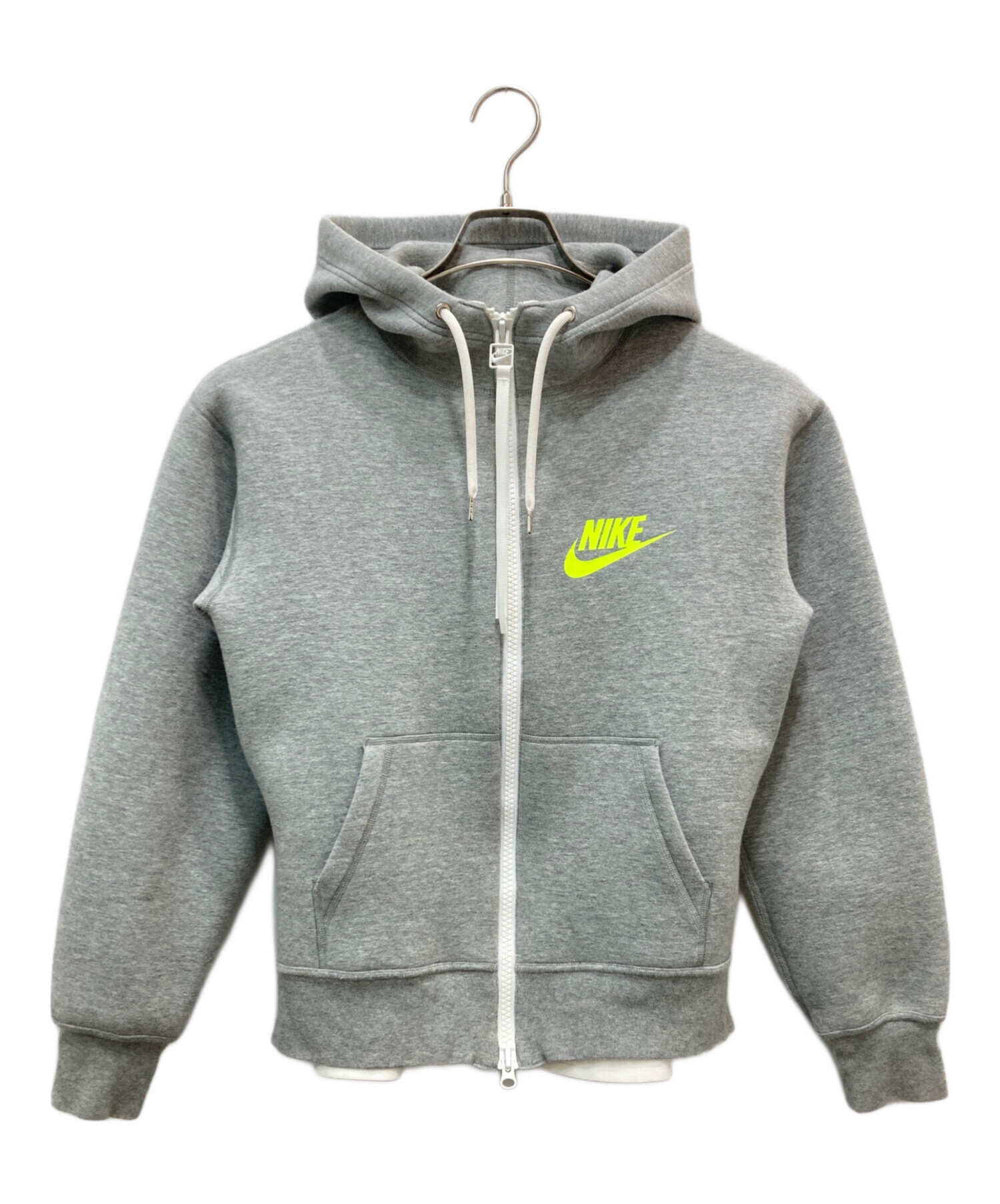 sacai×NIKE グレー フーディ XS | ヤマダウェブコム