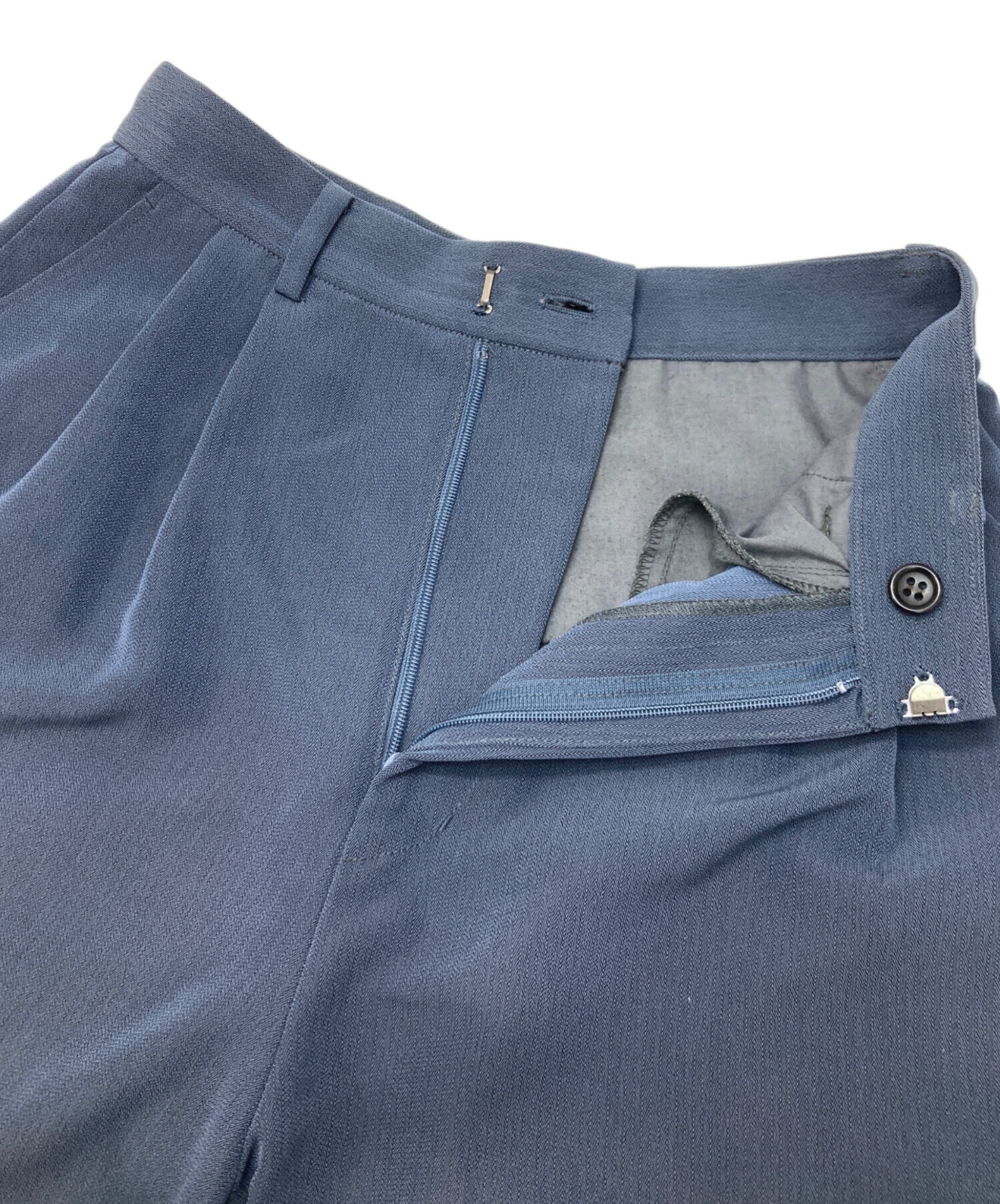 中古・古着通販】CLANE (クラネ) ヘリンボーンツータックパンツ ブルー