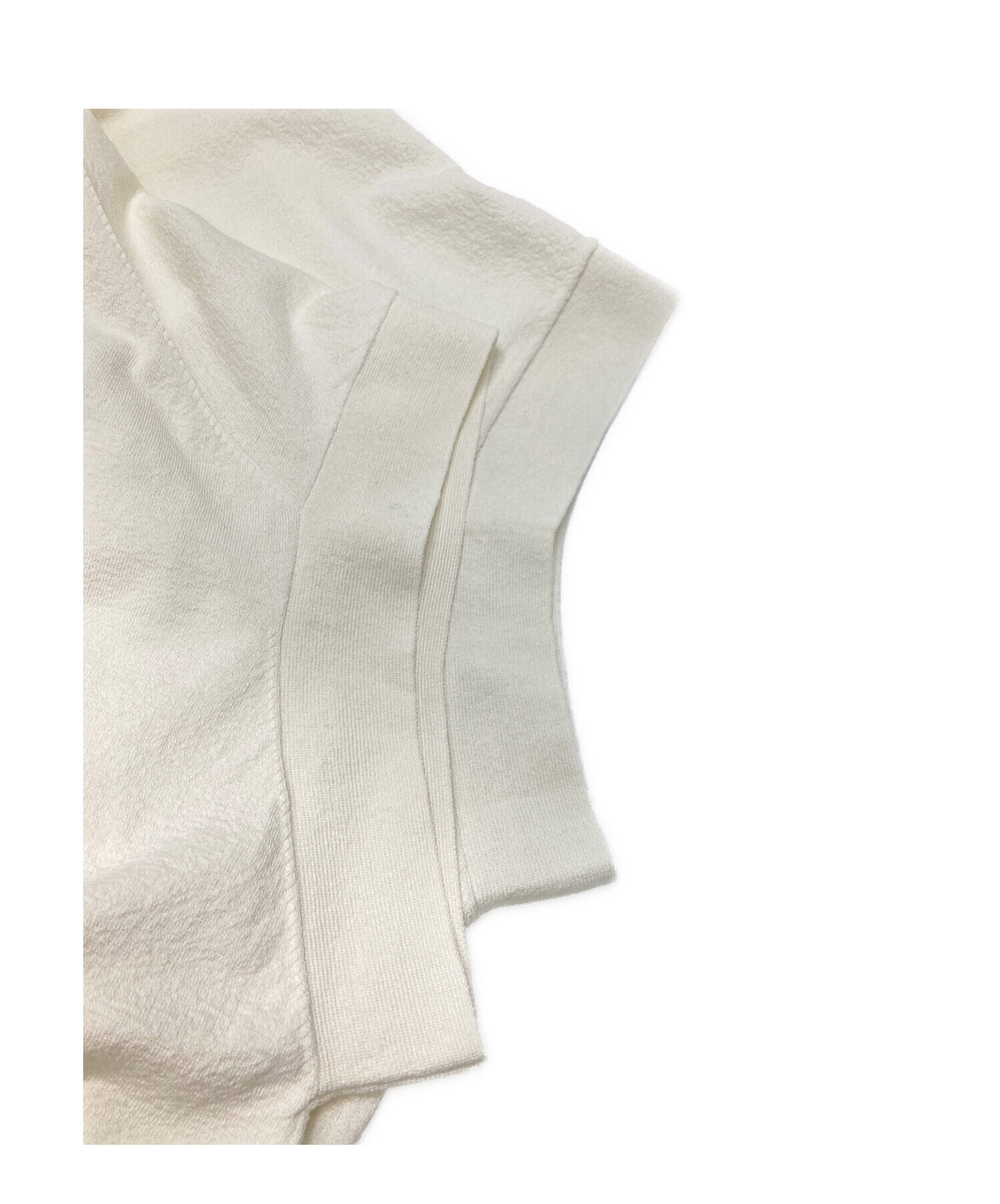 BEARDSLEY ハンソデポンチョカーデ ホワイト ビアズリー BEARDSLEY