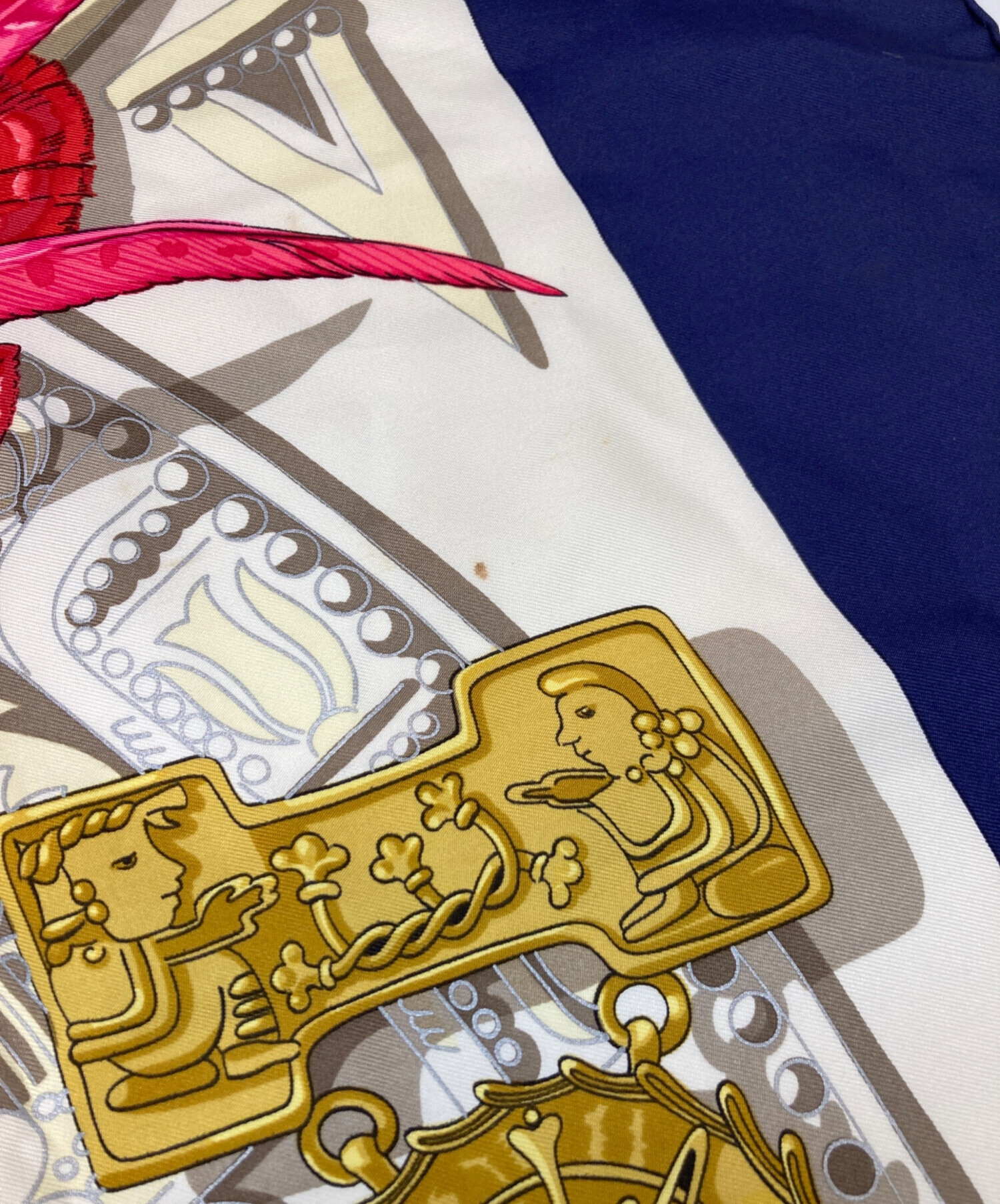 ビンテージHERMES カーニバルデザイン スカーフ 中古・古着通販】HERMES (エルメス) カーニバル 大仏 仏像のスカーフ