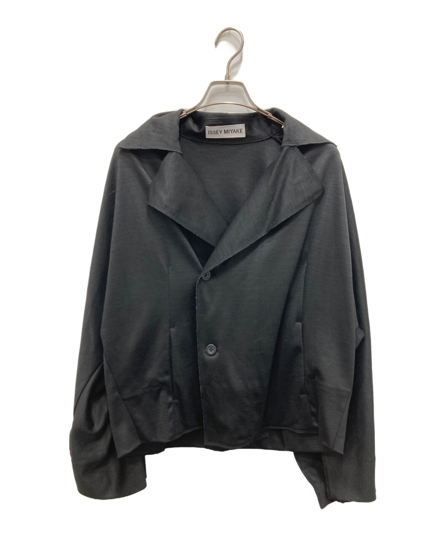 中古・古着通販】ISSEY MIYAKE (イッセイミヤケ) ドルマン 中古・古着通販】ISSEY MIYAKE (イッセイミヤケ) ドルマン