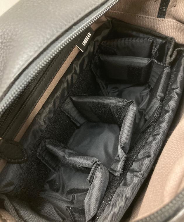 中古・古着通販】CREEZAN (クリーザン) シュリンクレザーカメラバッグ