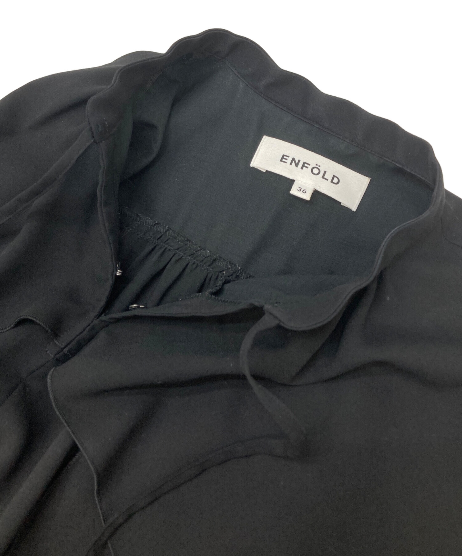 中古・古着通販】ENFOLD (エンフォルド) CAPE−SLEEVE DRESS ブラック