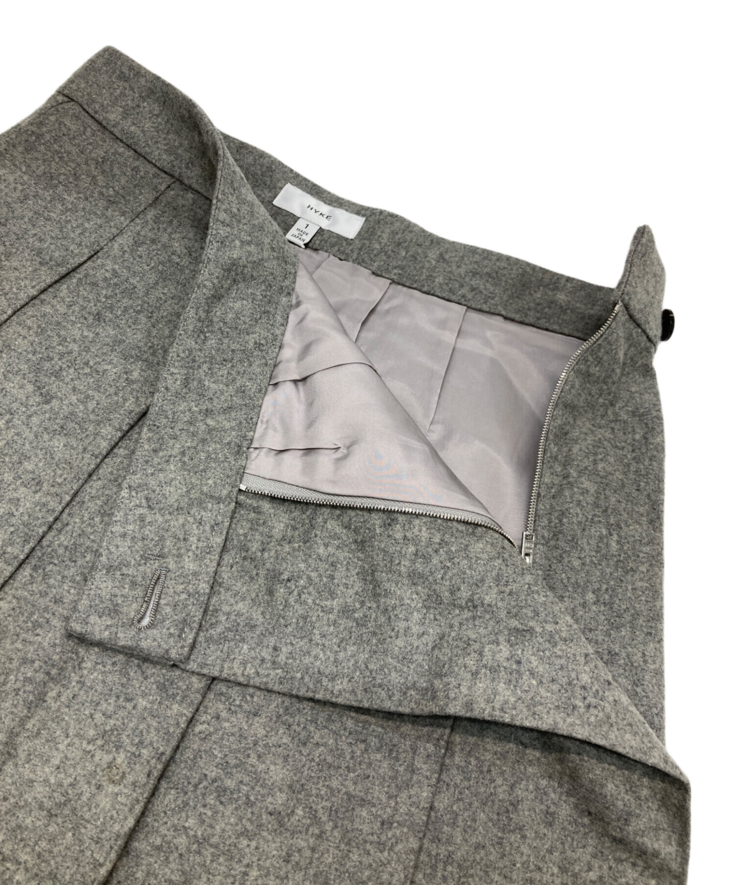 HYKE ハイク プリーツ ウール スカート グレー 1 M 新品未使用品✨ 中古・古着通販】HYKE (ハイク) ウールプリーツスカート グレー サイズ