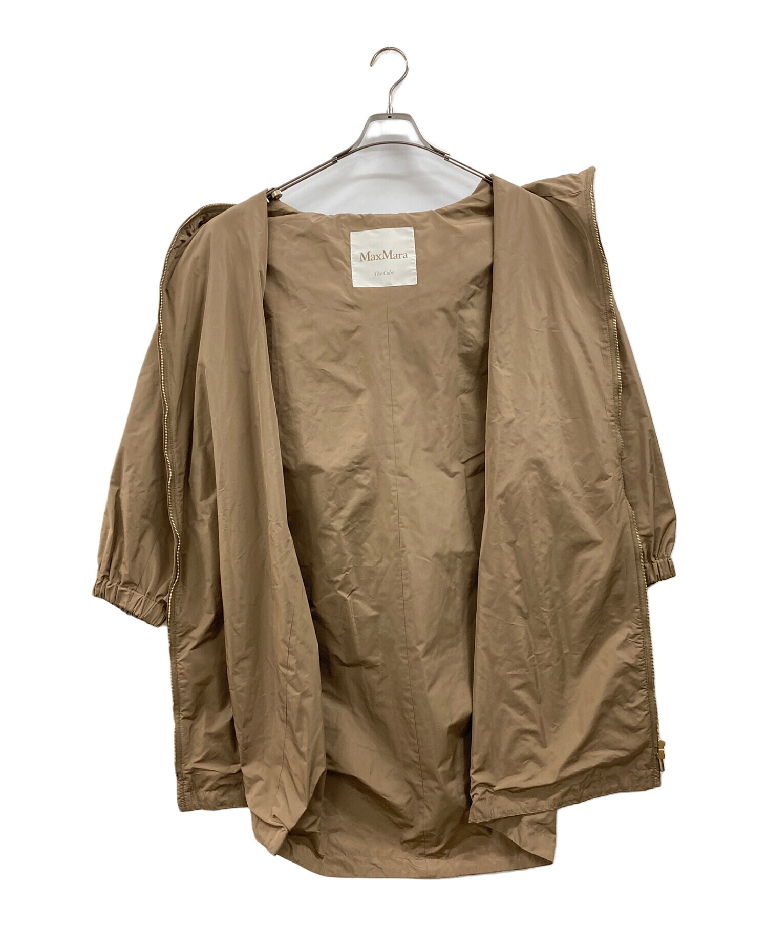 新品 未使用MAX MARA The Cube テクニカルタフタジャケット 38 Max Mara（マックスマーラ） Max Mara The Cube ザ・キューブ 中綿