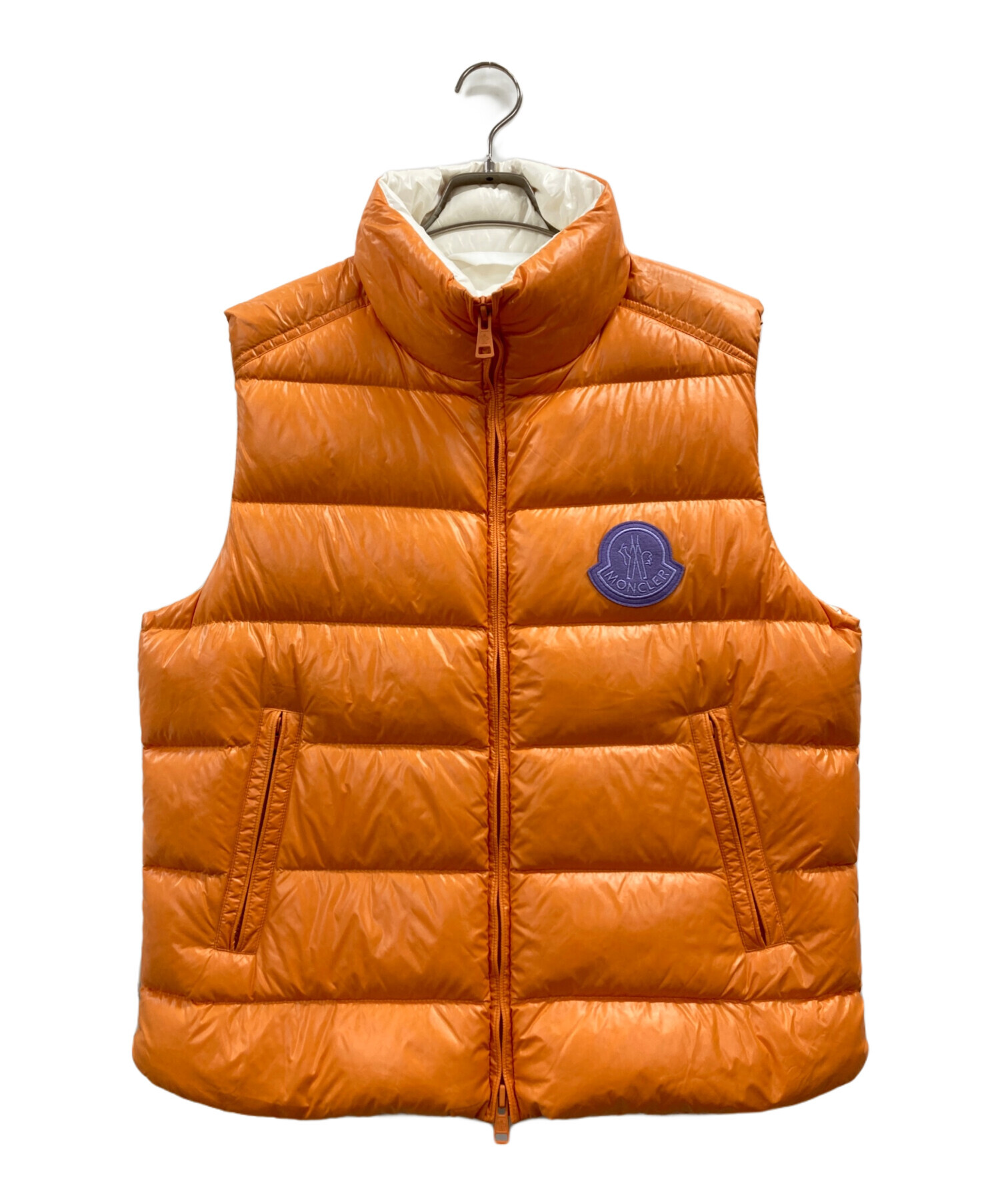 MONCLER オレンジ ダウンベスト 中古・古着通販】MONCLER (モンクレール) ダウンベスト オレンジ