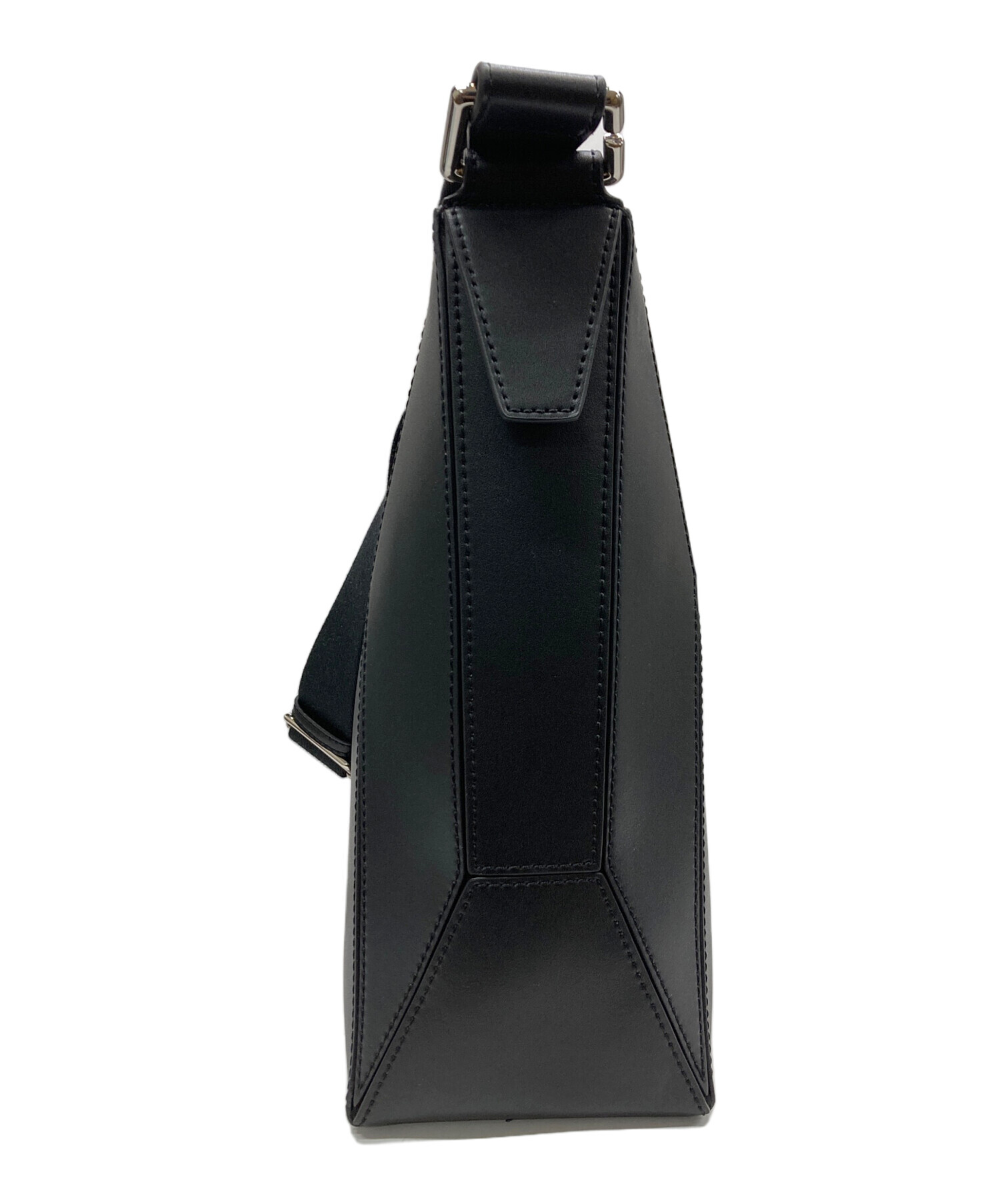 中古・古着通販】CHARLES & KEITH (チャールズアンドキース) ナスリン 