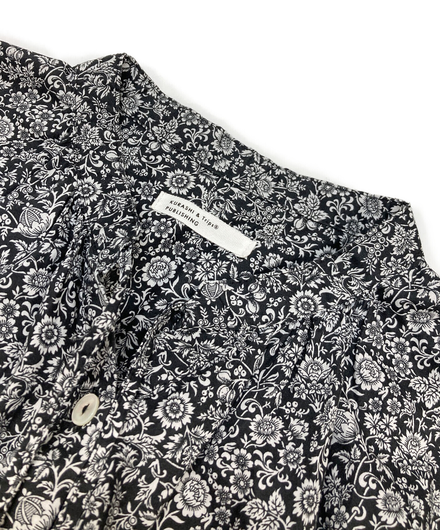 【美品】KURASHI & Trips リバティプリントのオールインワン 中古・古着通販】kurashi&trips publishing (クラシアンドトリップス