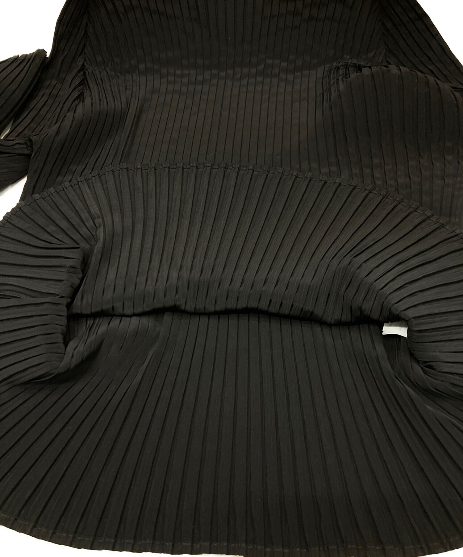 中古・古着通販】ISSEY MIYAKE (イッセイミヤケ) プリーツブラウス