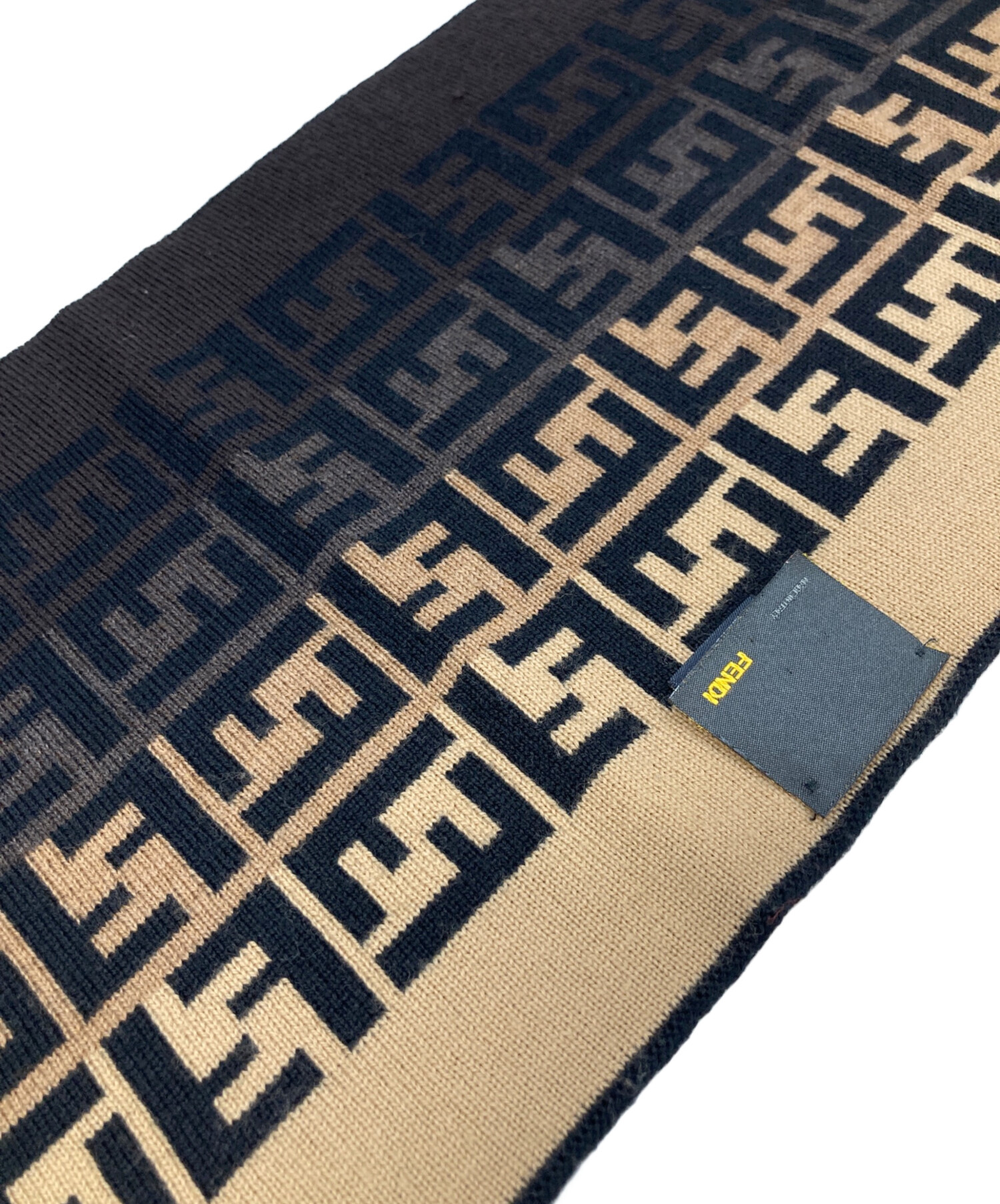 中古・古着通販】FENDI (フェンディ) ズッカ柄マフラー ブラック