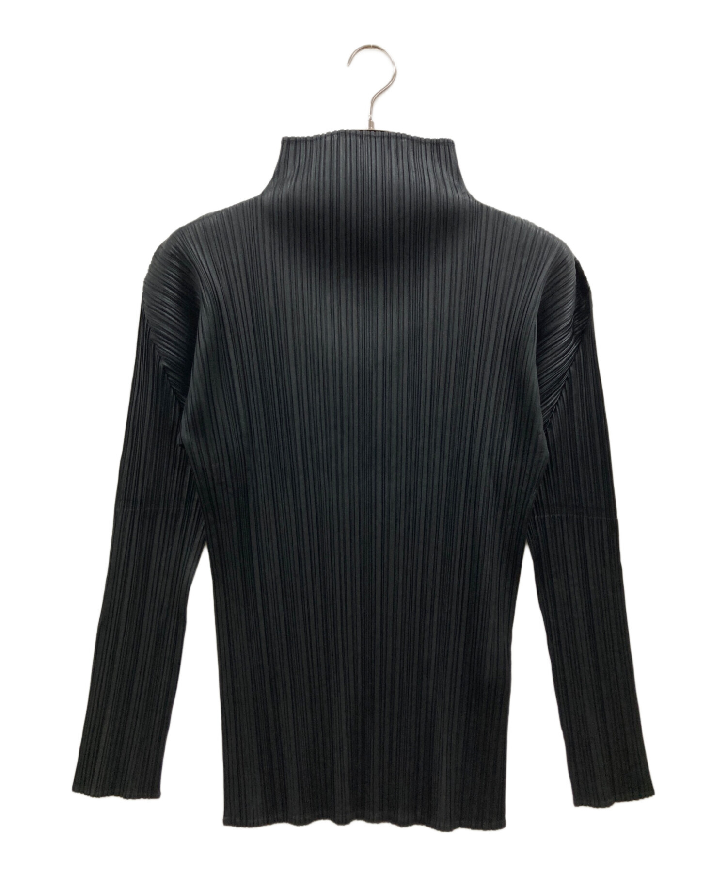 ISSEY MIYAKE プリーツ ハイネック 長袖カットソー 黒 M 中古・古着通販】ISSEY MIYAKE (イッセイミヤケ) ハイネックプリーツ