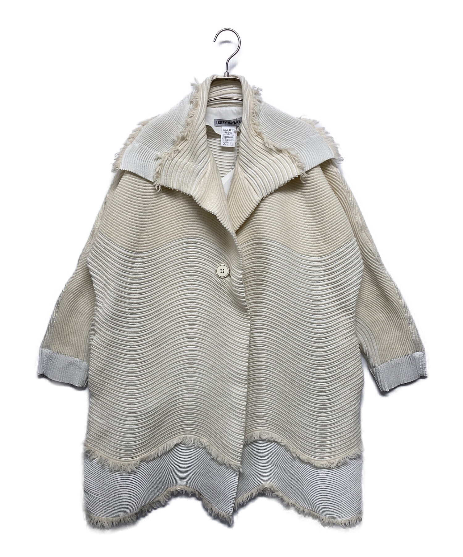 中古・古着通販】ISSEY MIYAKE (イッセイミヤケ) 3Dウェーブコート