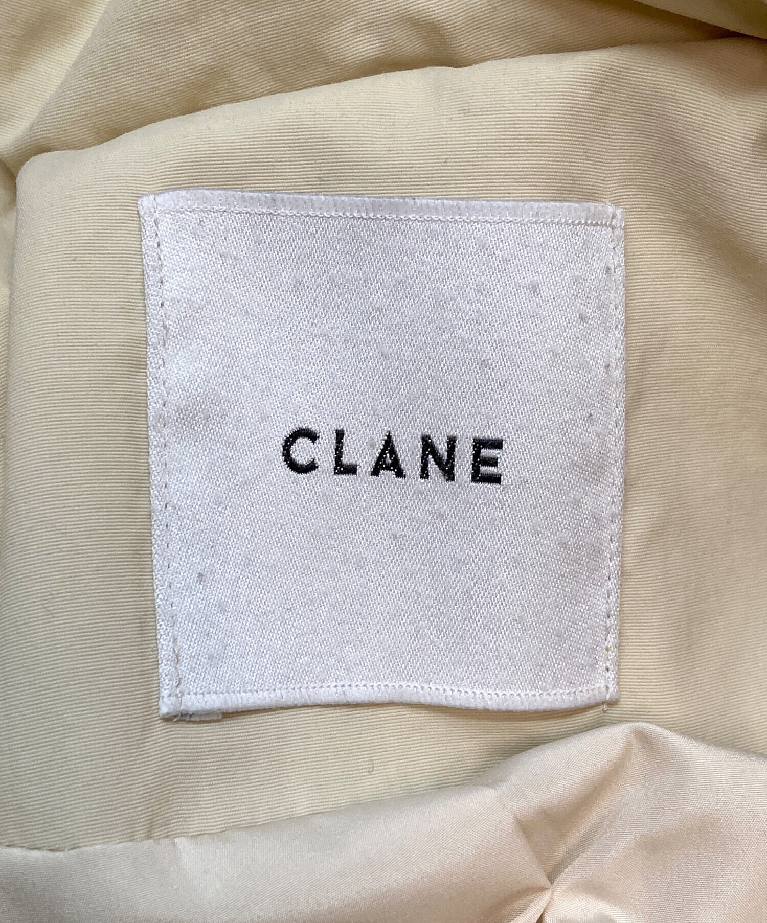 中古・古着通販】CLANE (クラネ) COCOON SHORT DOWN COAT ホワイト