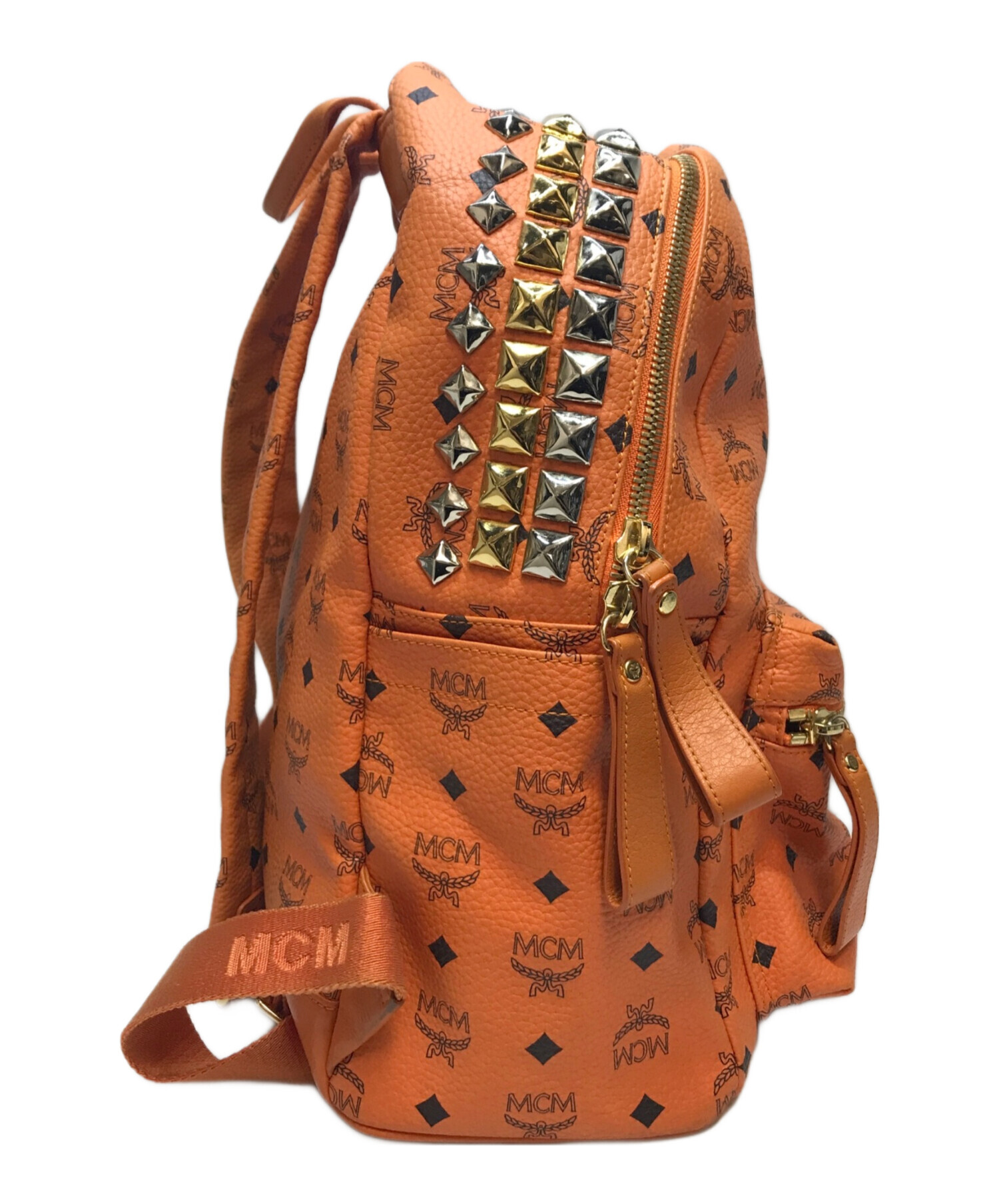 中古・古着通販】MCM (エムシーエム) スタッズレザーリュック オレンジ 