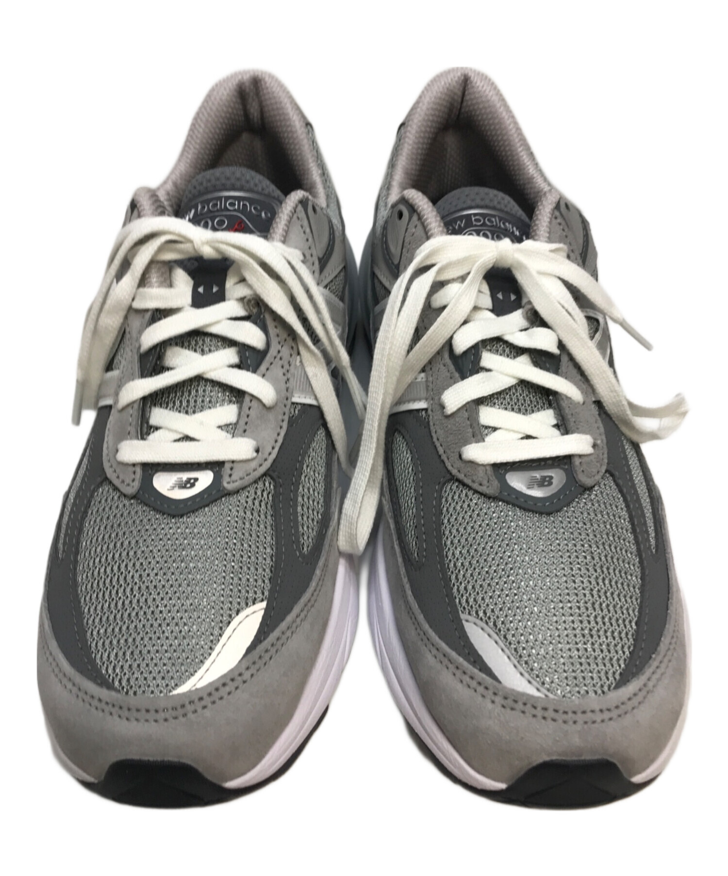 履いて感動するNEW New Balance 990V6 