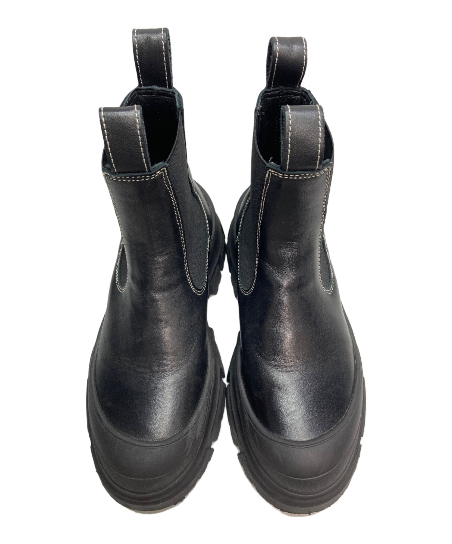 ソフィードール　靴 今日もビショップ SOFIE D'HOORE LEATHER BOOTS
