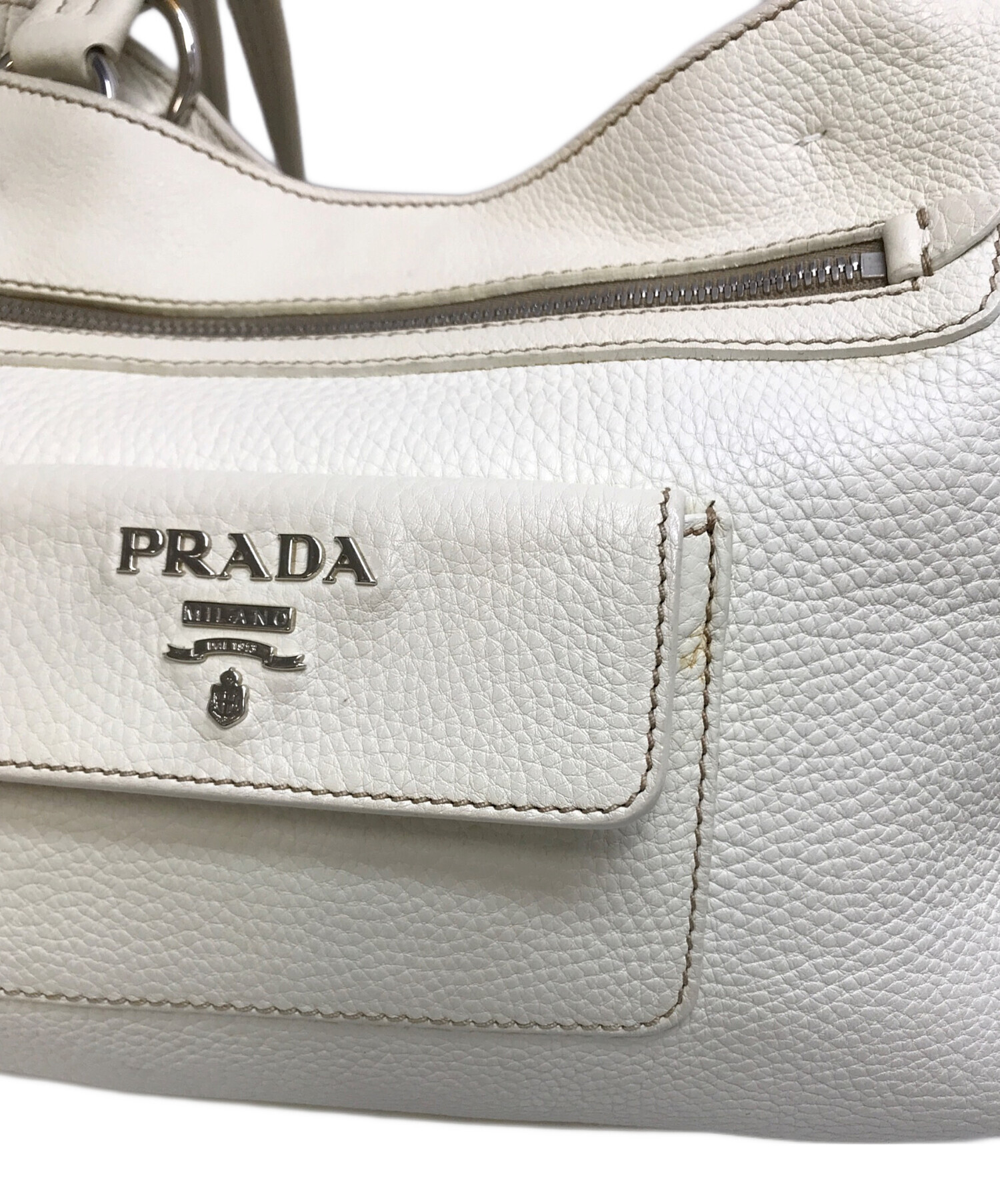 PRADA ホワイトレザートートバッグ 中古・古着通販】PRADA (プラダ) レザートートバッグ ホワイト