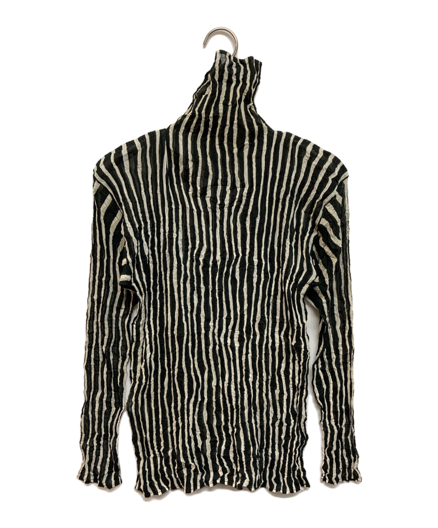 ISSEY MIYAKE シワ加工 カットソー 長袖 ブラック プリーツ 【公式通販】
