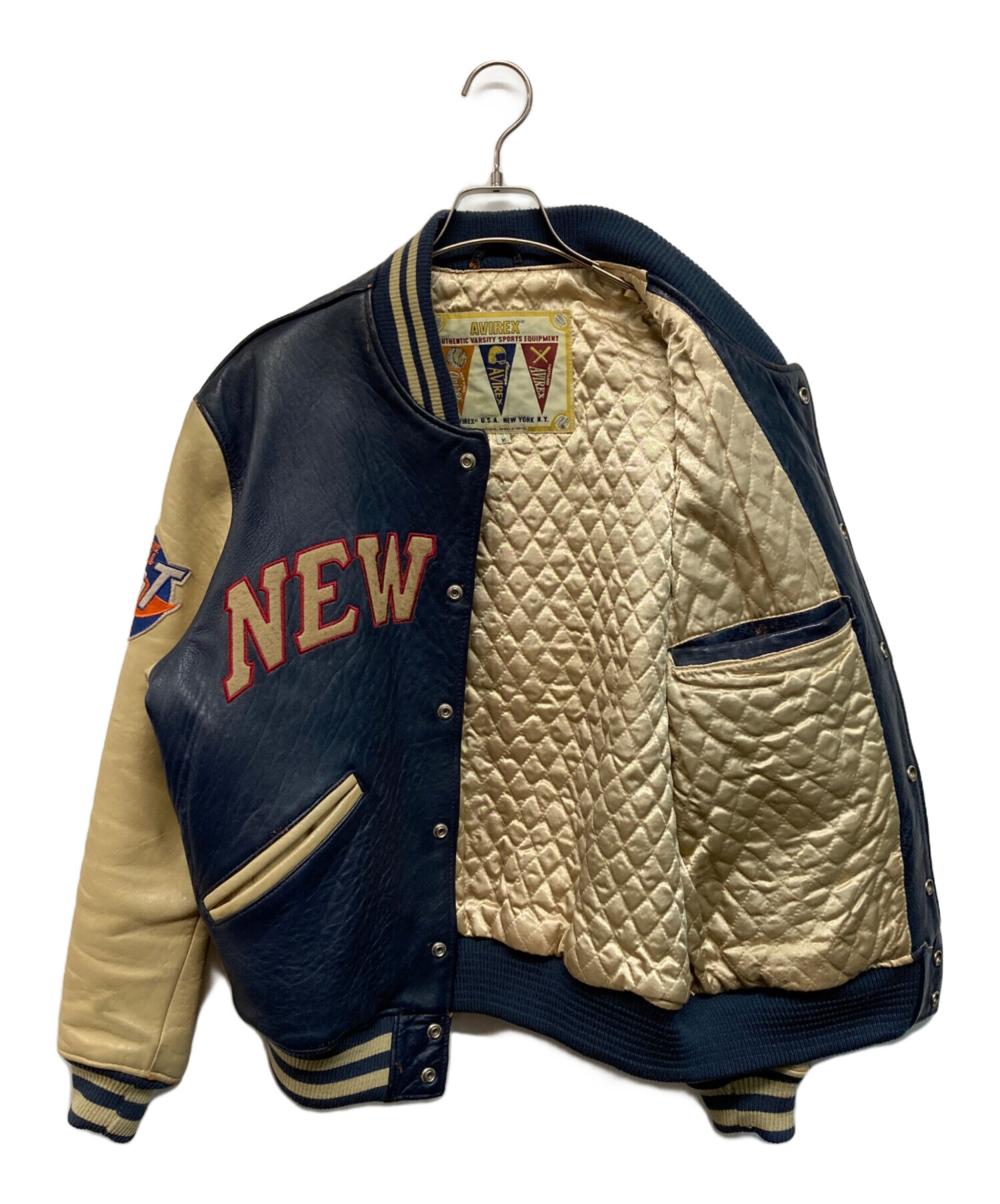 新品未使用AVIREX スタジャン ネイビー/ベージュ 中古・古着通販】AVIREX (アヴィレックス) ラムレザースタジャン