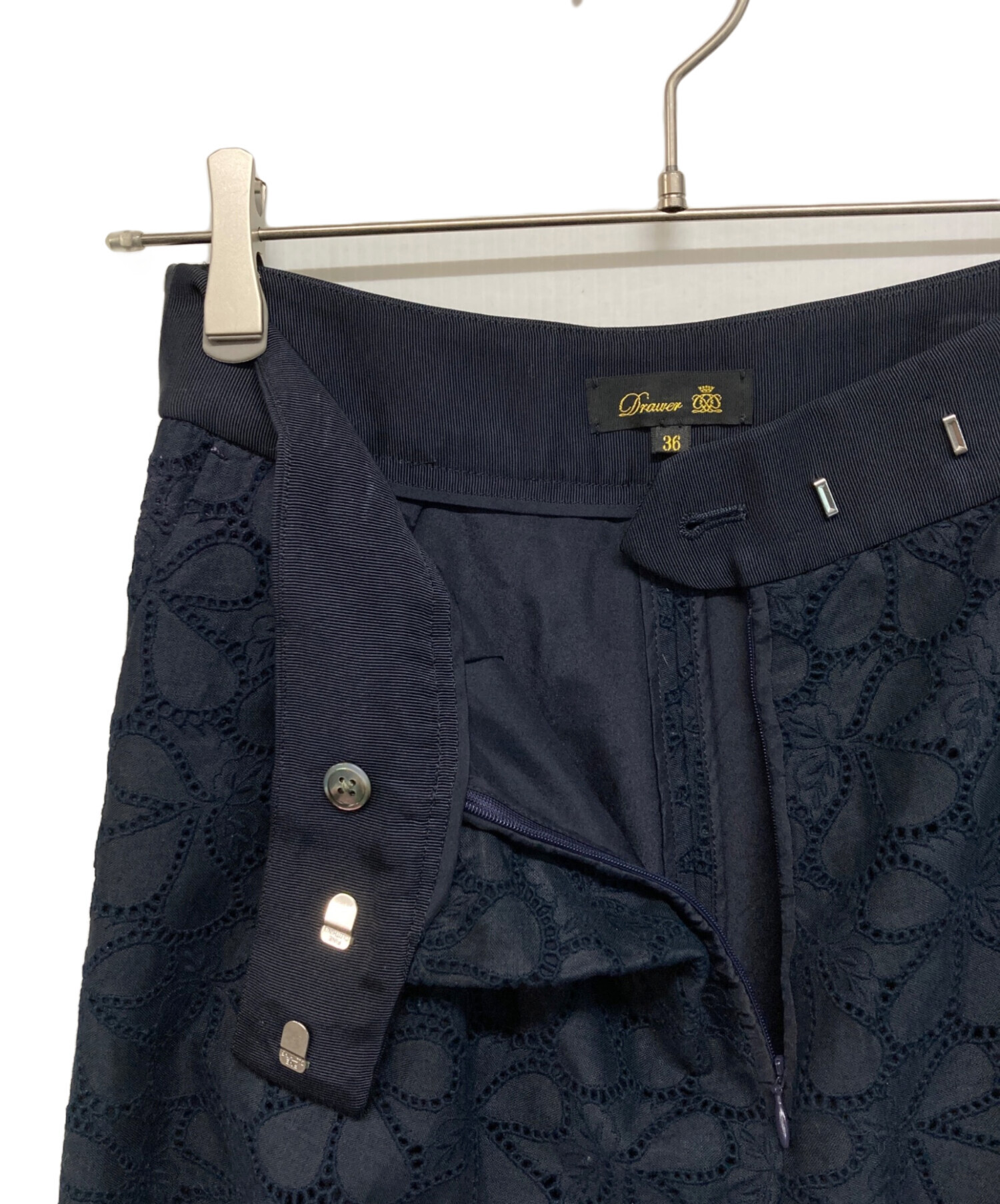 Drawer（ドゥロワー）美品 レース ネイビー 38 中古・古着通販】Drawer (ドゥロワー) コットンレースラップスカート