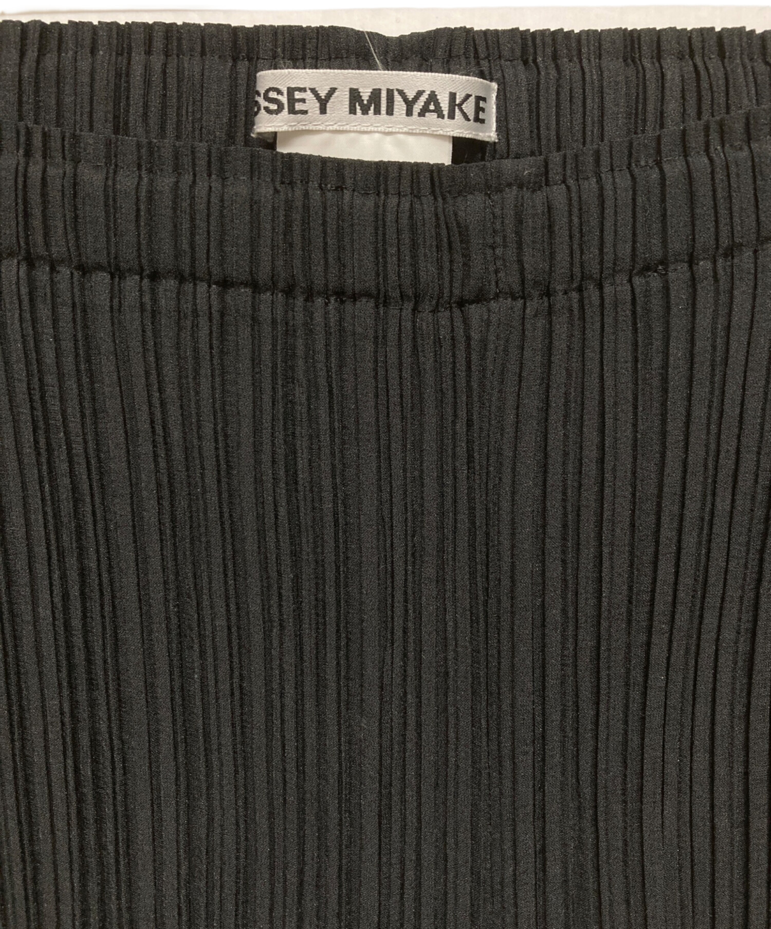 中古・古着通販】ISSEY MIYAKE (イッセイミヤケ) サテン切替プリーツ