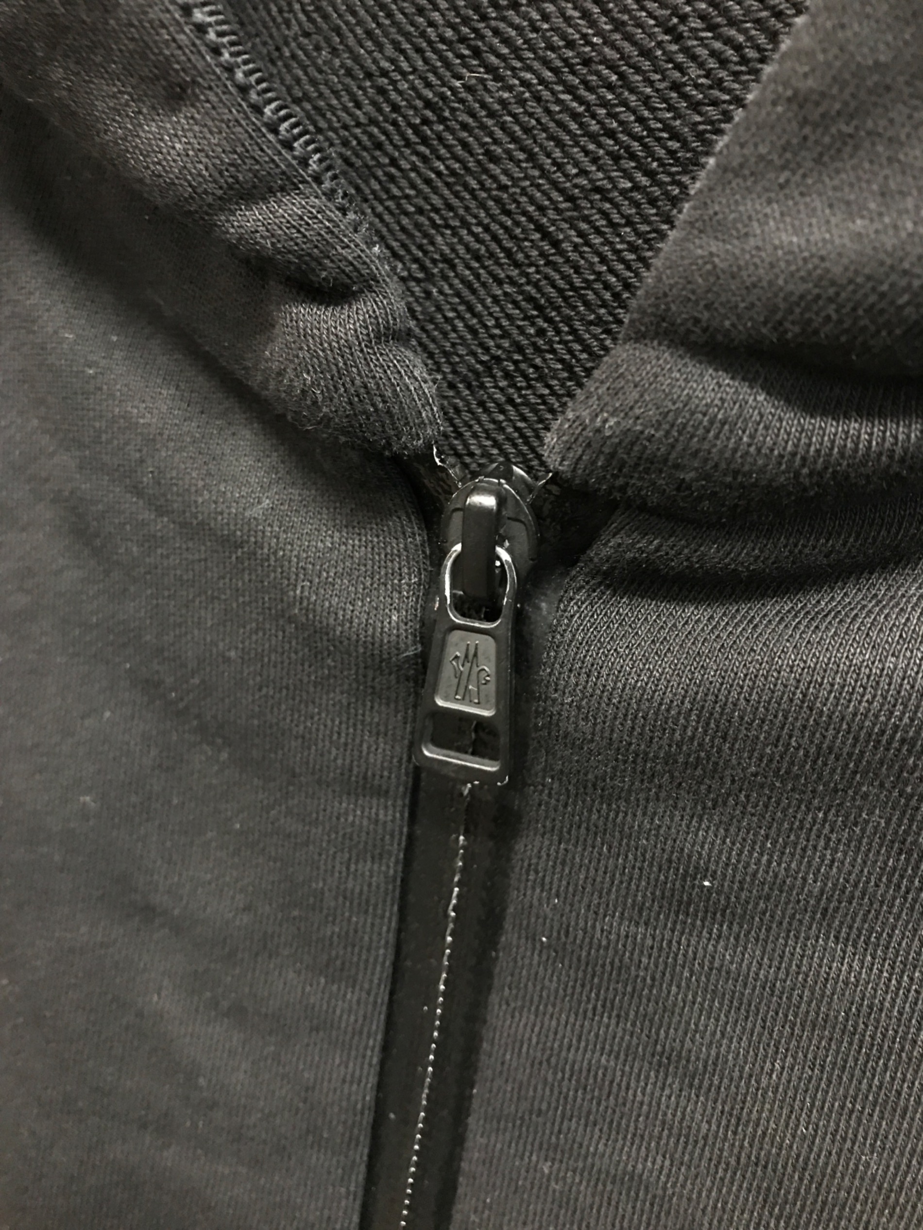 中古・古着通販】MONCLER (モンクレール) ジップパーカー ブラック