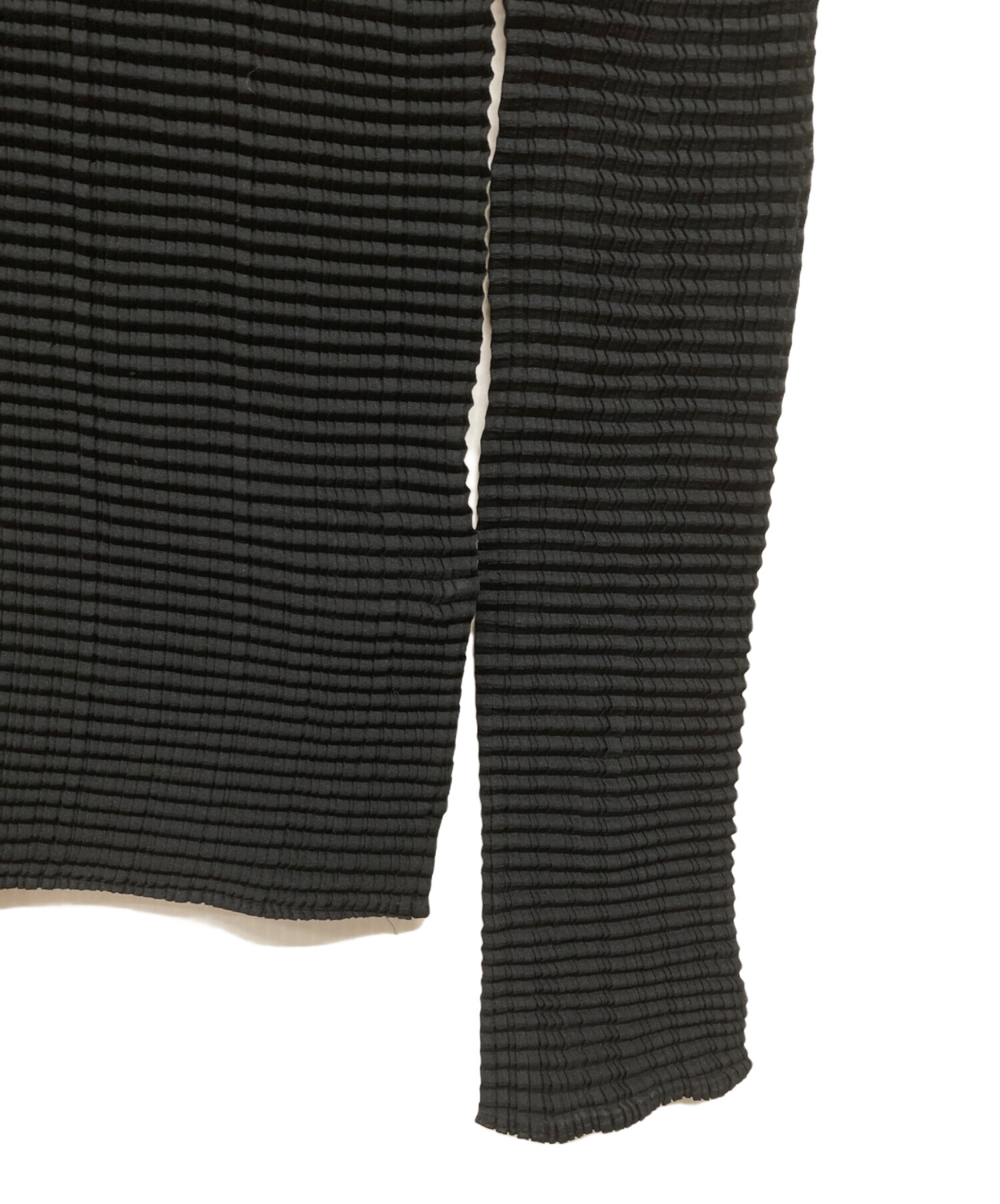 中古・古着通販】ISSEY MIYAKE (イッセイミヤケ) プリーツカットソー