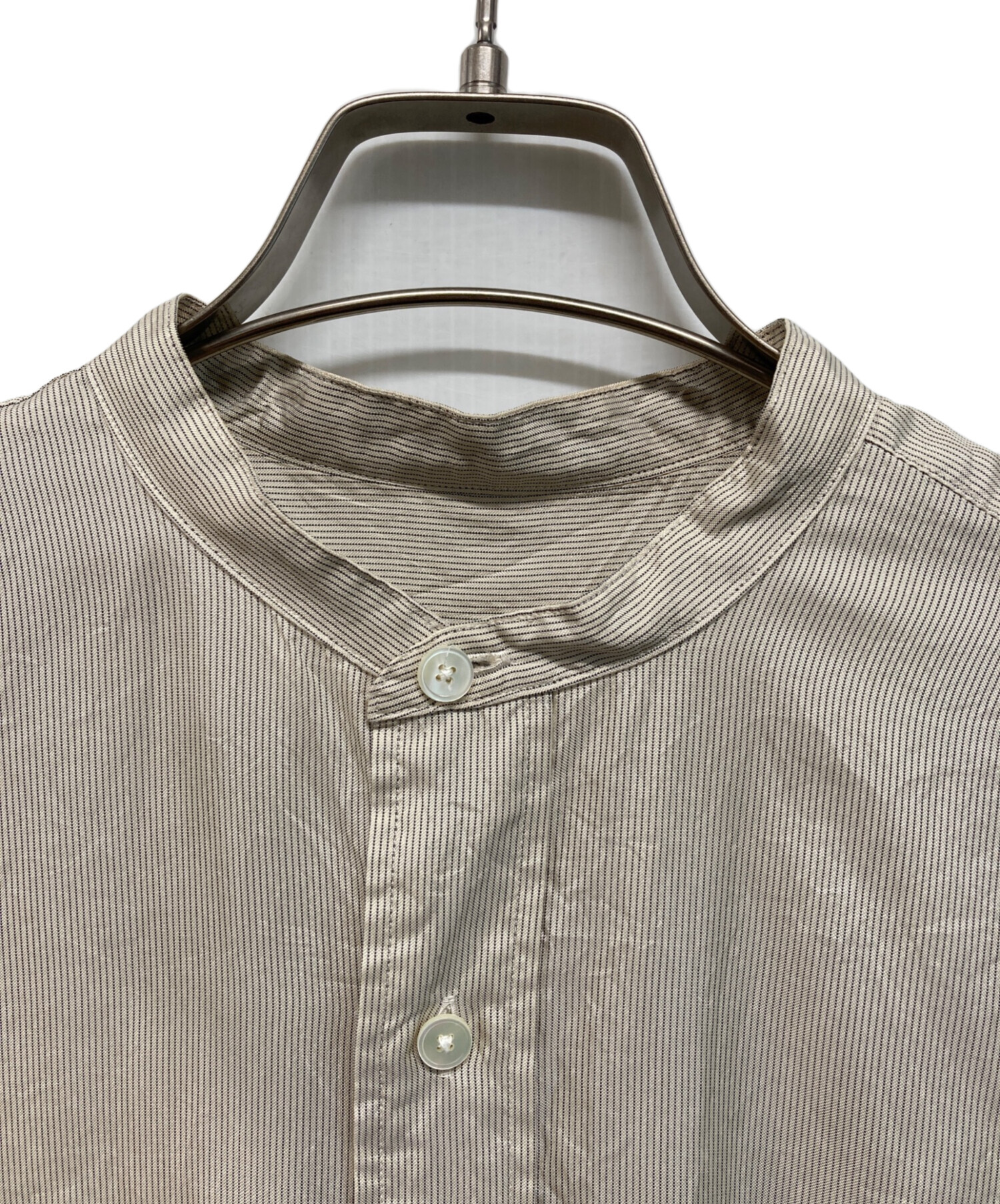 【COMOLI】コモリシャツ ベージュ サイズ2 中古・古着通販】COMOLI (コモリ) シルク バンドカラーシャツ ベージュ