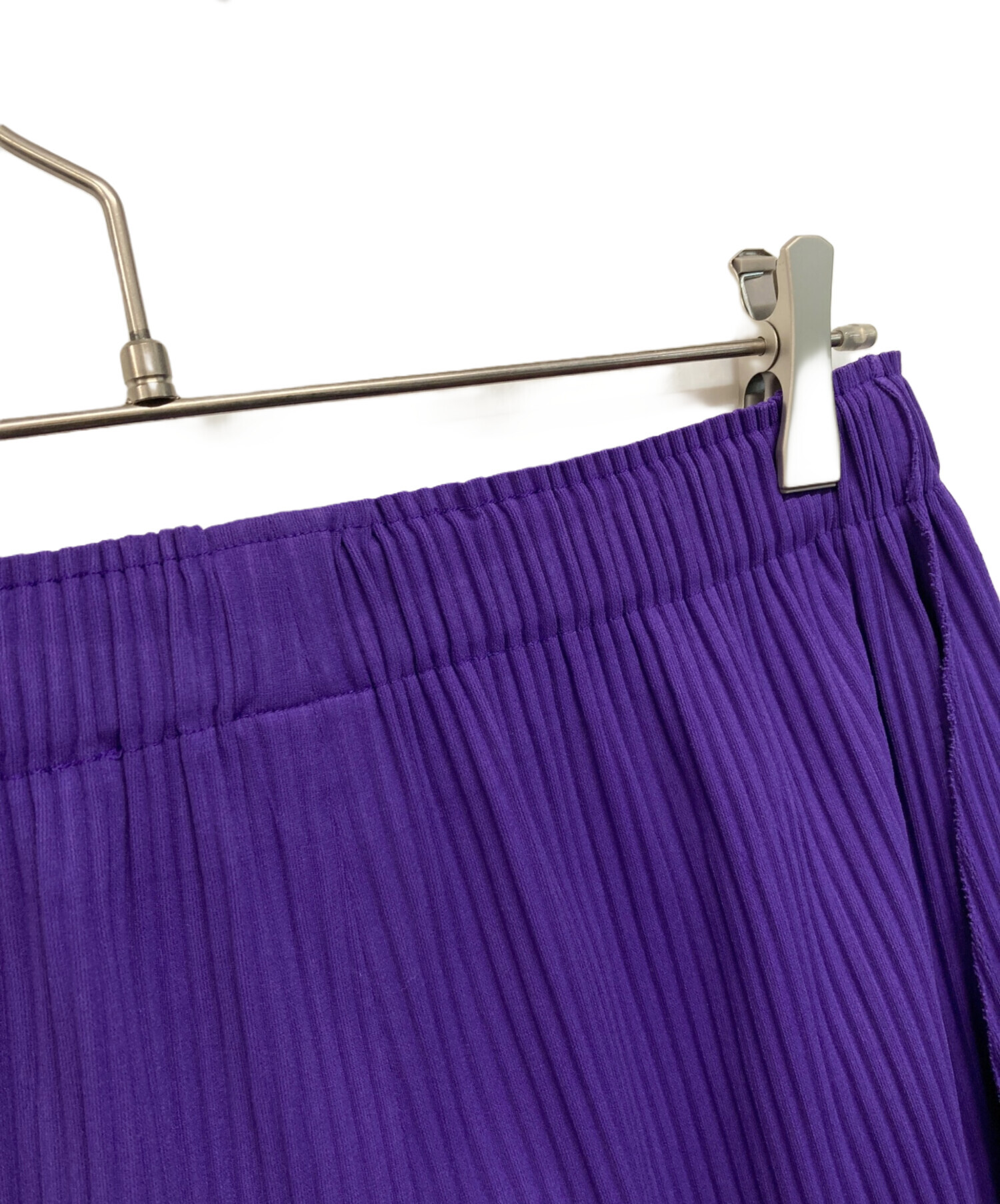 me Issey Miyake パープル プリーツパンツ MI112KF628 中古・古着通販】me ISSEY MIYAKE (ミーイッセイ ミヤケ) SWING PLEATS