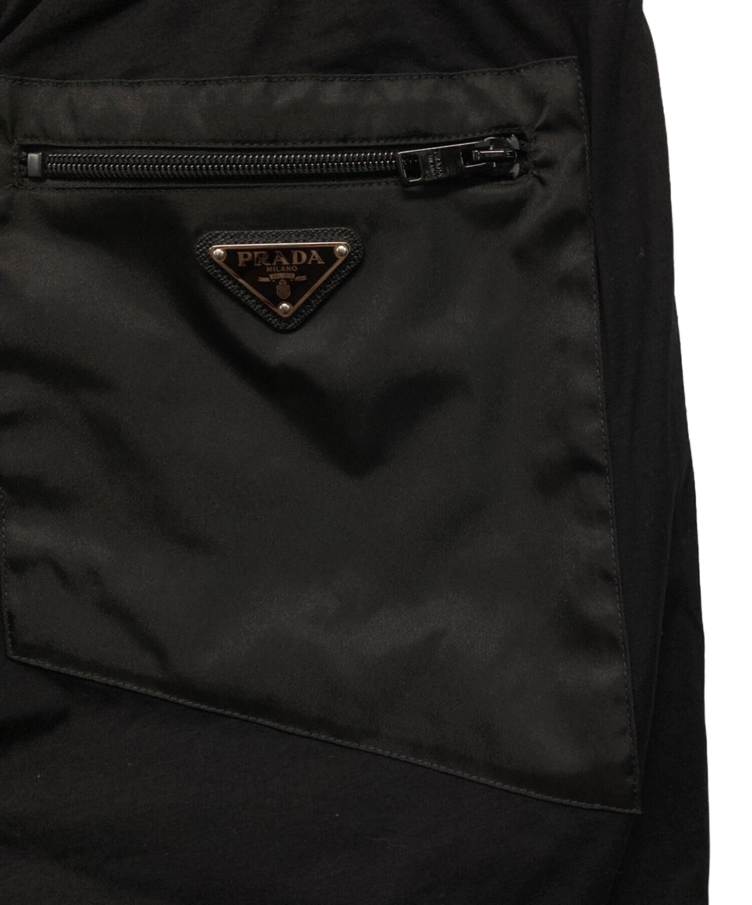 中古・古着通販】PRADA (プラダ) トライアングル ロゴプレート