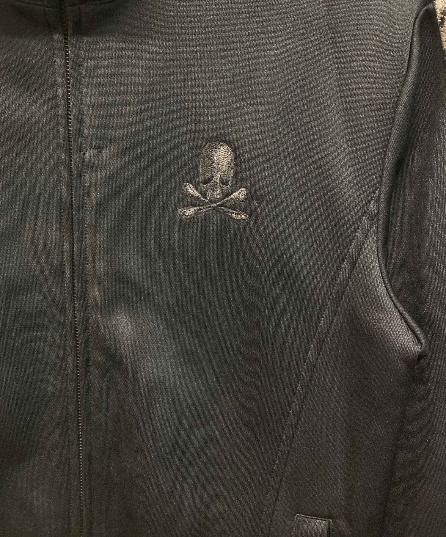 中古・古着通販】Roen (ロエン) レオパード柄 バックメタルスカル 中古・古着通販】Roen (ロエン) レオパード柄 バックメタルスカル