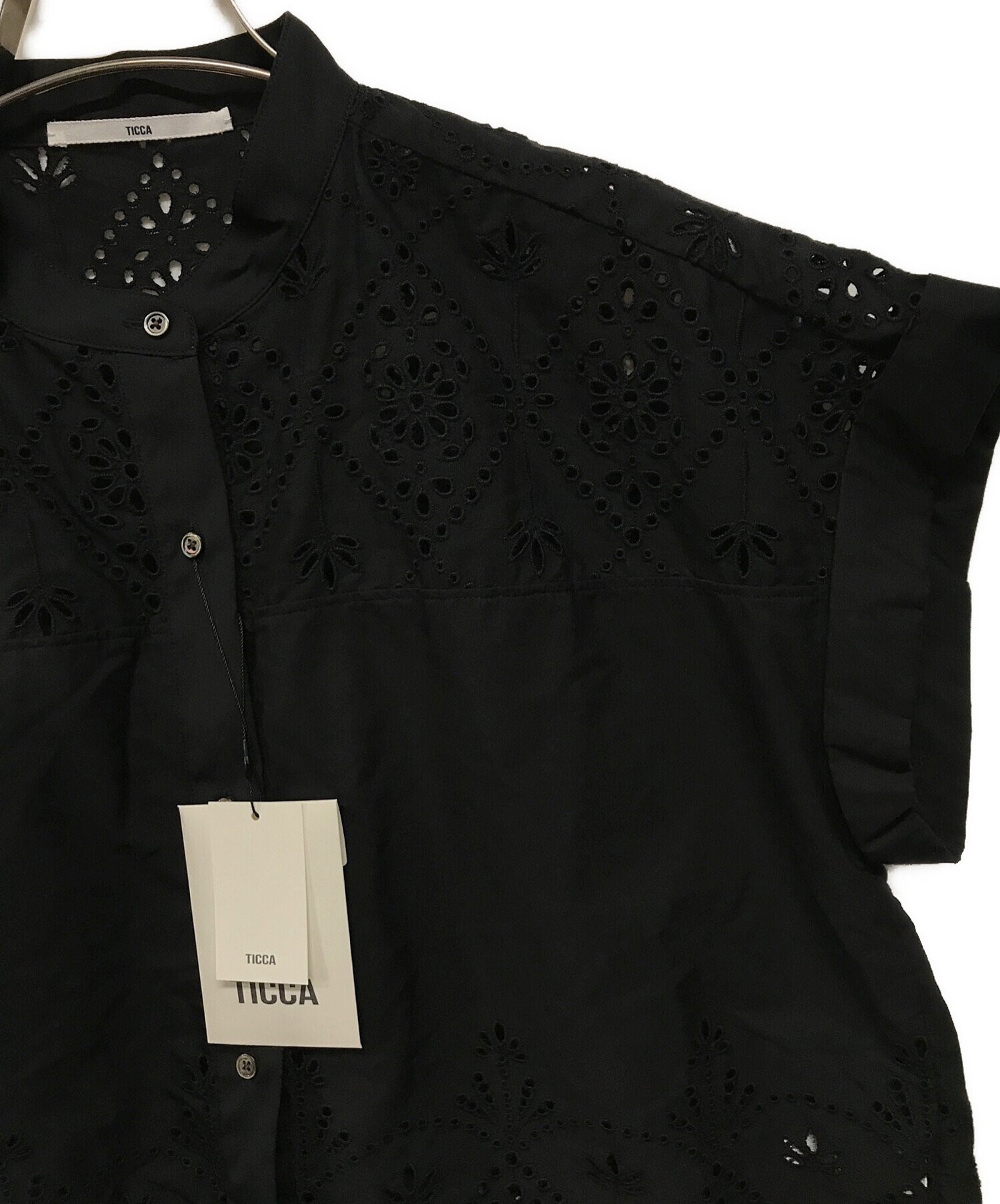 チワワ　TICCA タグ付未使用✨レースフレンチシャツ ブラック 中古・古着通販】ticca (ティッカ) レース フレンチスリーブ シャツ