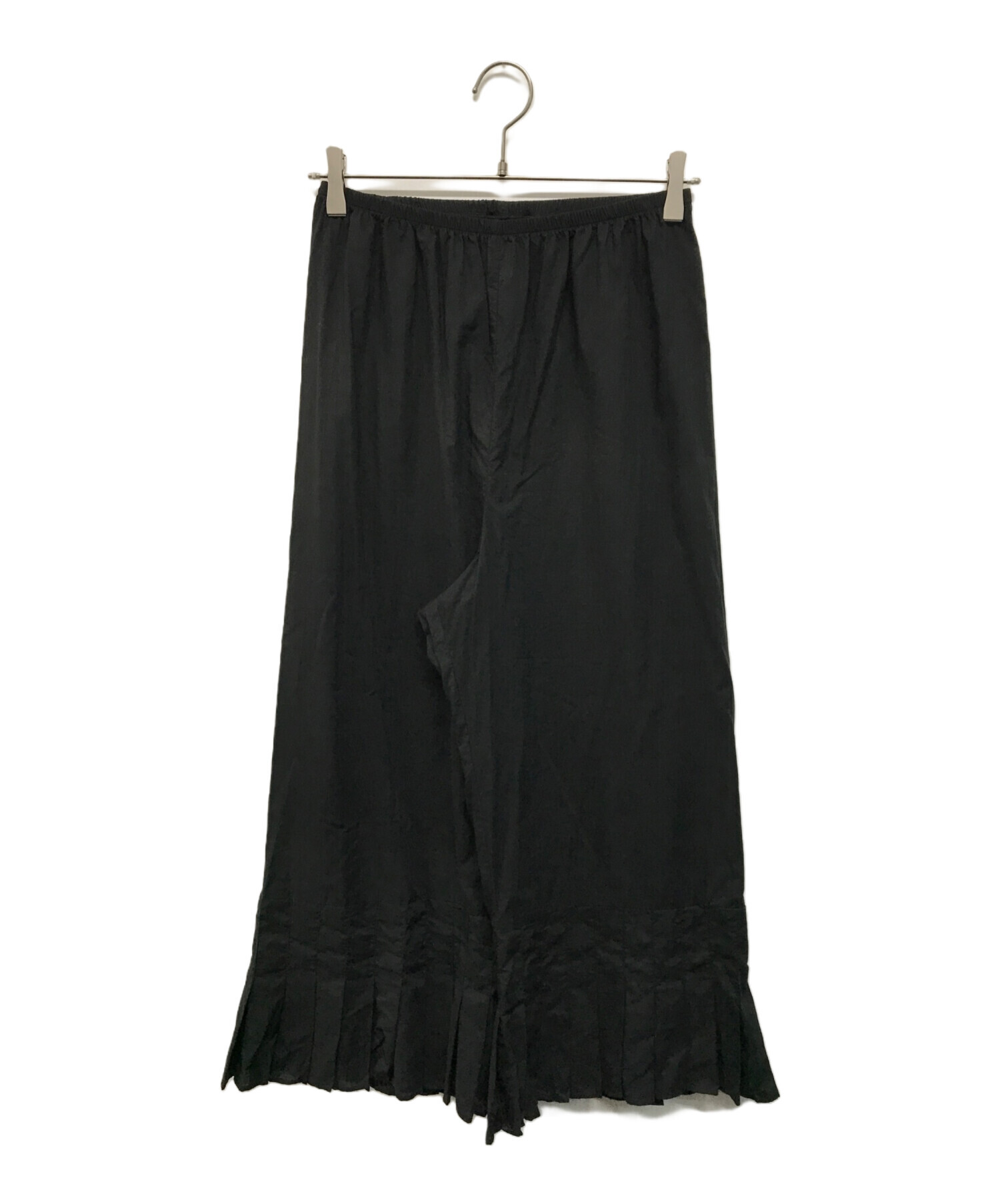 【未使用】susuri フルッターパンツ (black) 中古・古着通販】SUSURI (ススリ) フルッターパンツ コットンパンツ