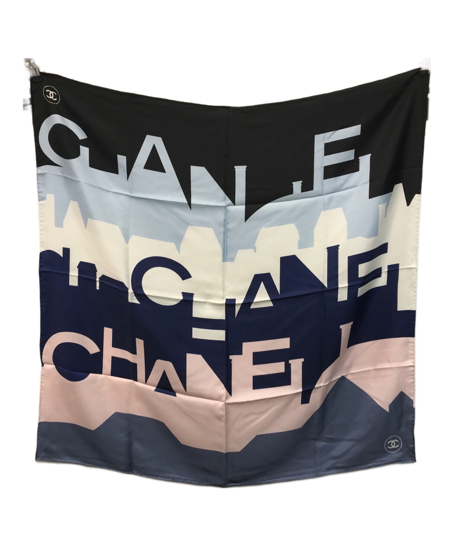 シャネル CHANEL CCロゴ 大判スカーフ シルク 中古・古着通販】CHANEL (シャネル) 大判ロゴシルクスカーフ ブラック