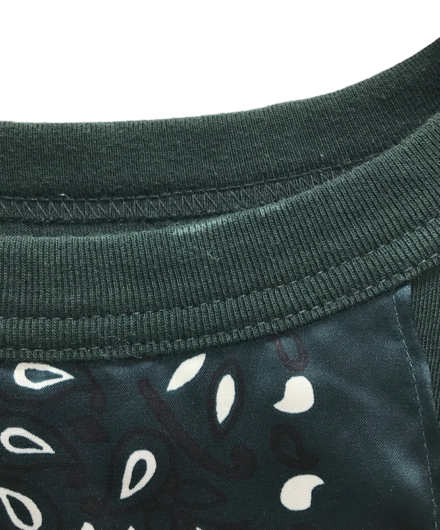 中古・古着通販】sacai (サカイ) Bandana print T-shirt グリーン
