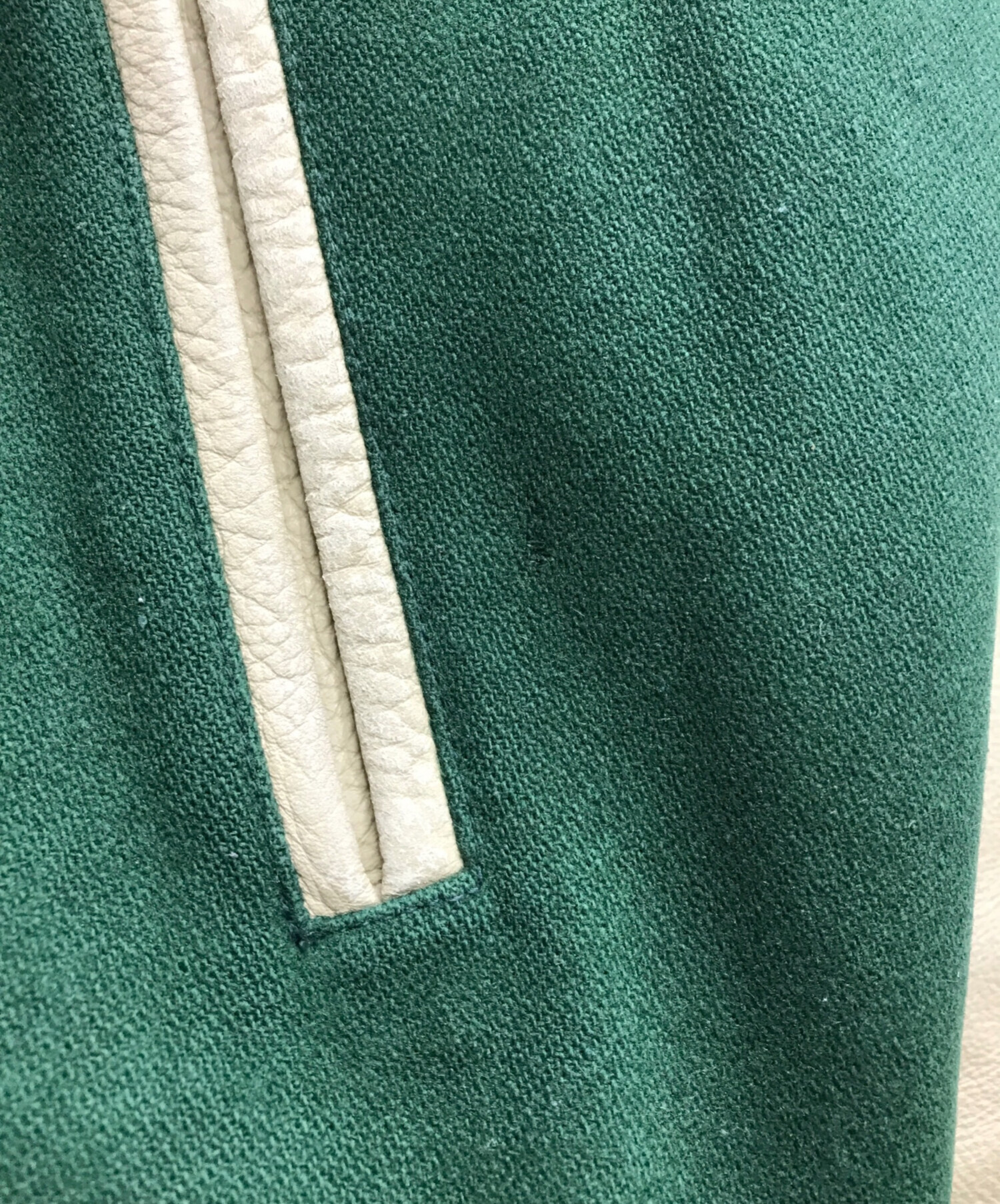 Guy スタジャン 1973/1998 Guy スタジャン 1973/1998