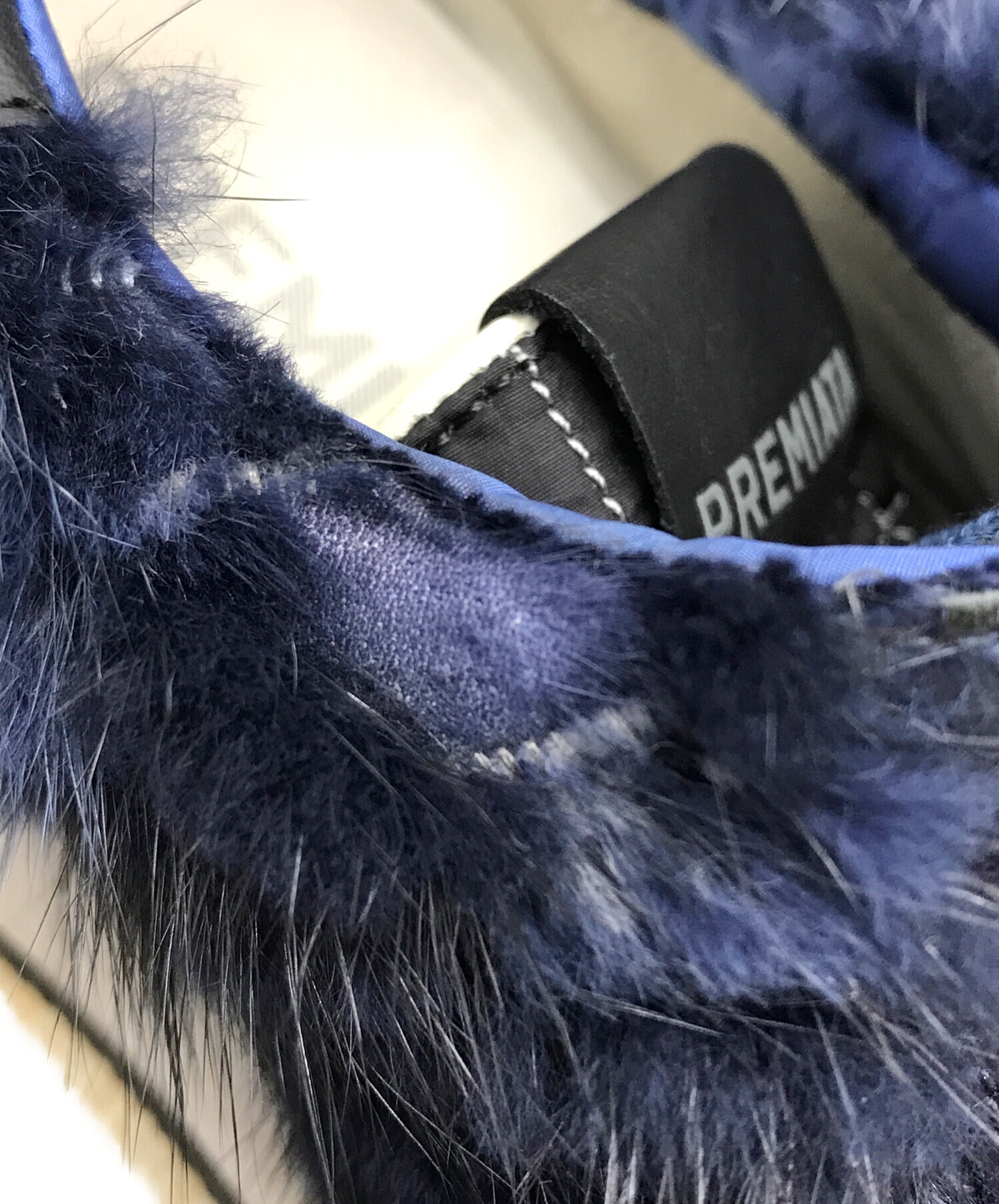 【新品未使用】PREMIATA ファー付きネイビースニーカー 中古・古着通販】PREMIATA (プレミアータ) ファースニーカー ネイビー