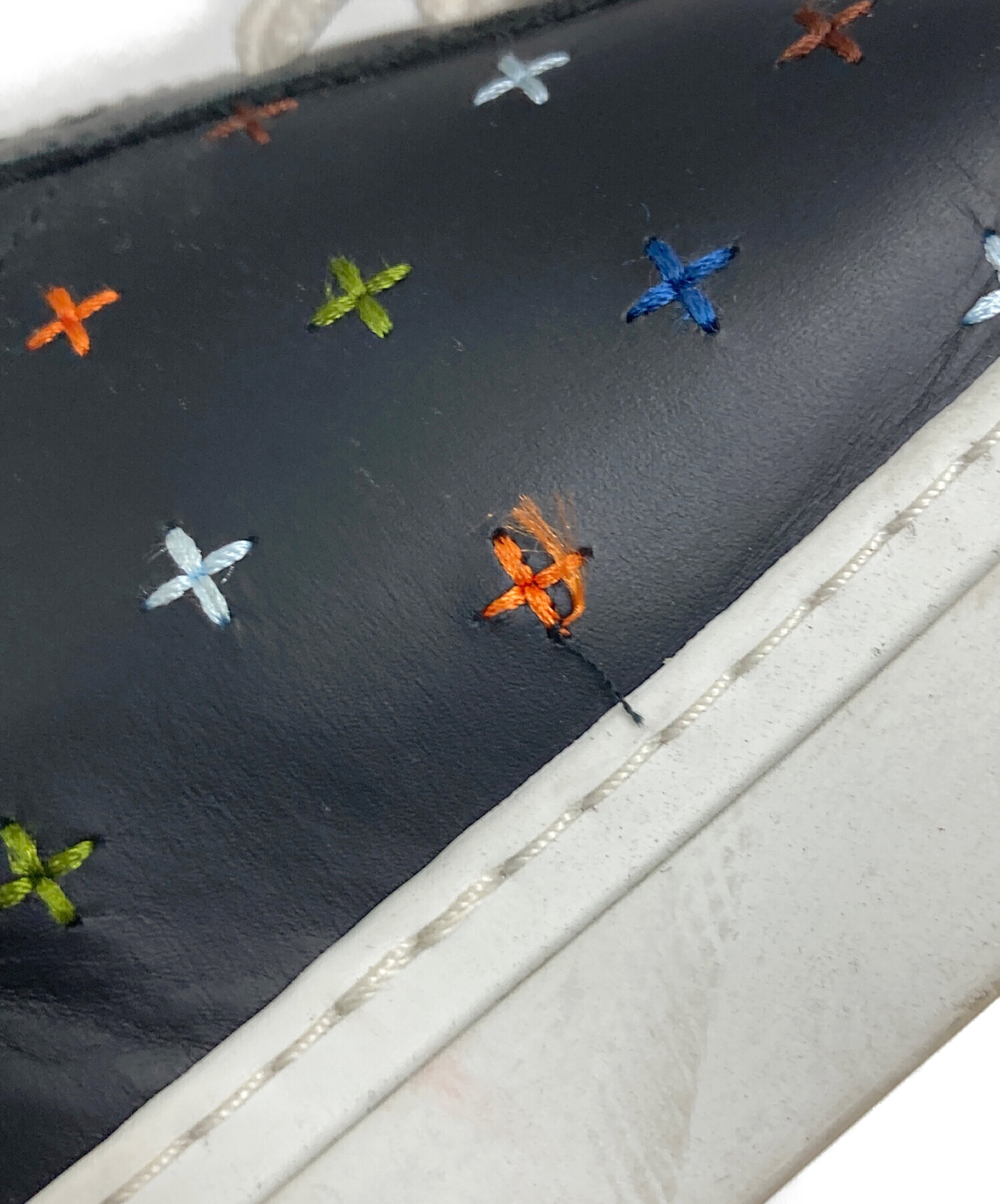 中古・古着通販】GIVENCHY (ジバンシィ) 刺繍ローカットスニーカー 