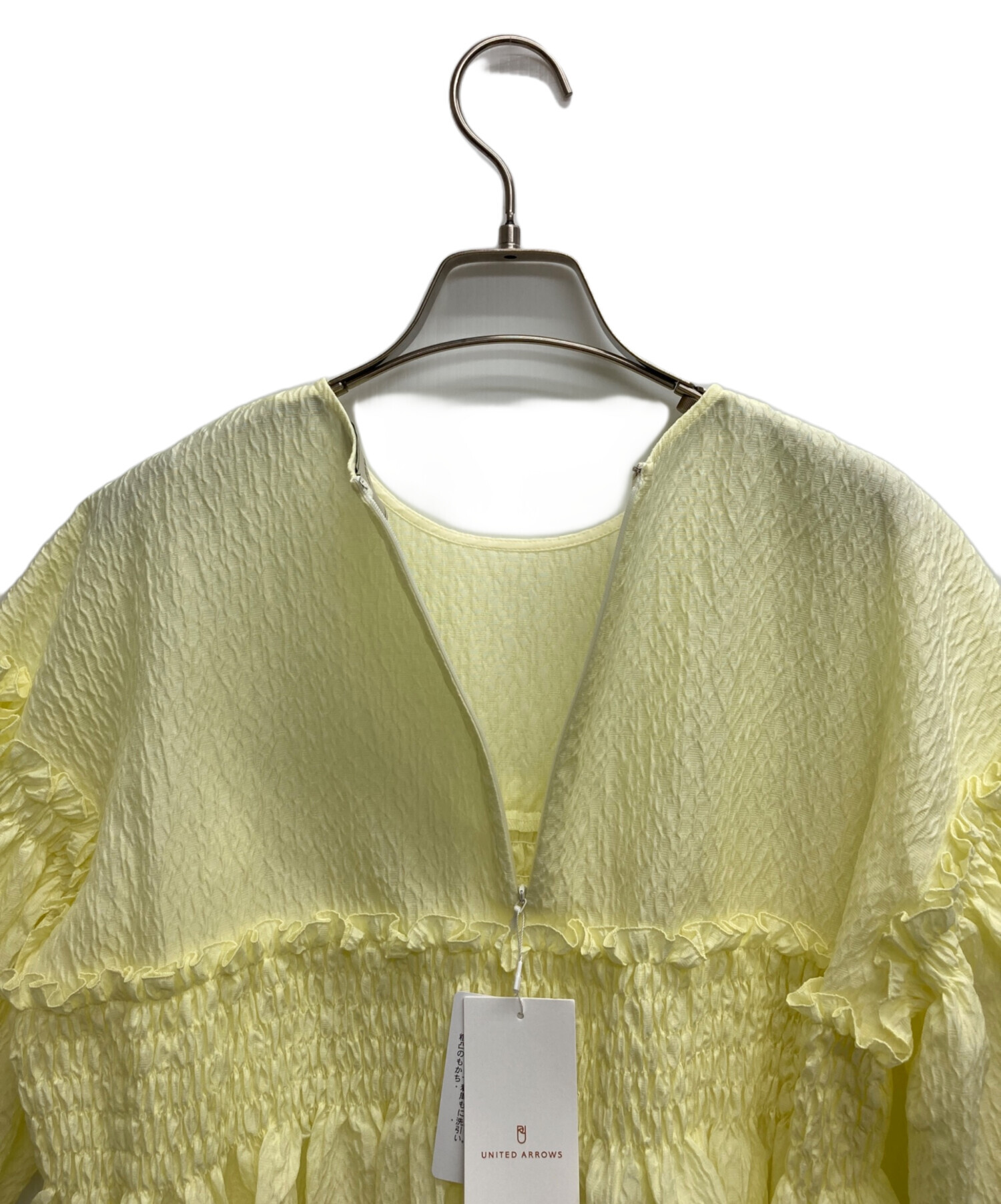 UNITED ARROWS エアリージャカードシャーリングフレアスリーブブラウス