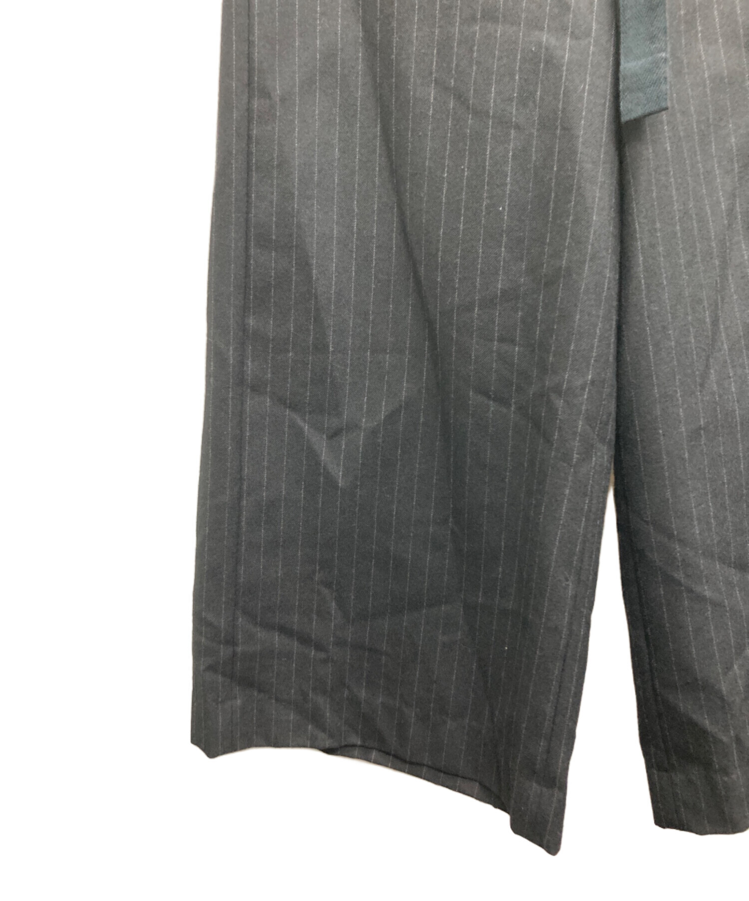 中古・古着通販】sacai (サカイ) Chalk Stripe Pants ブラック サイズ