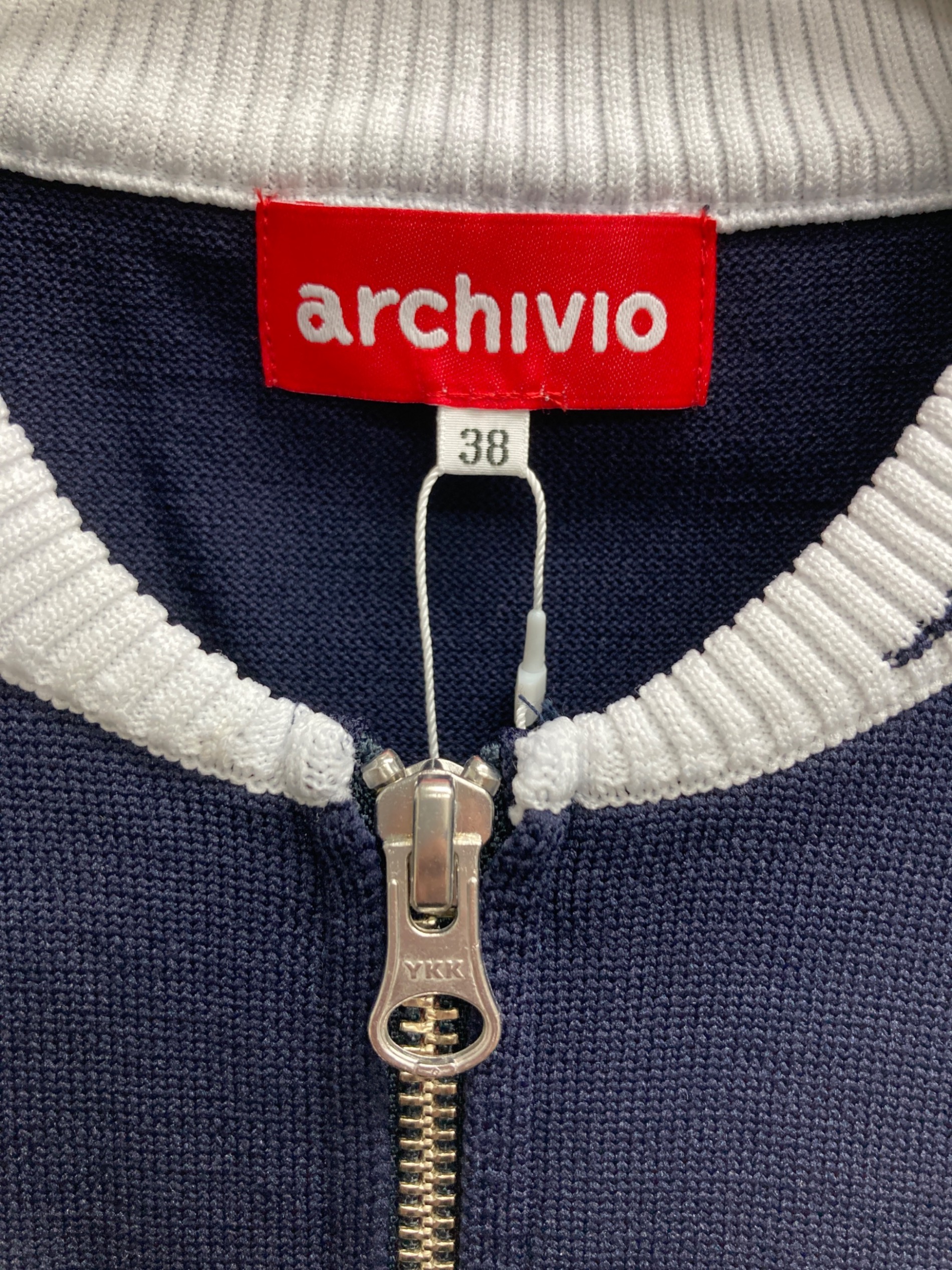 中古・古着通販】archivio (アルチビオ) 25AW 刺繍ニットジップ