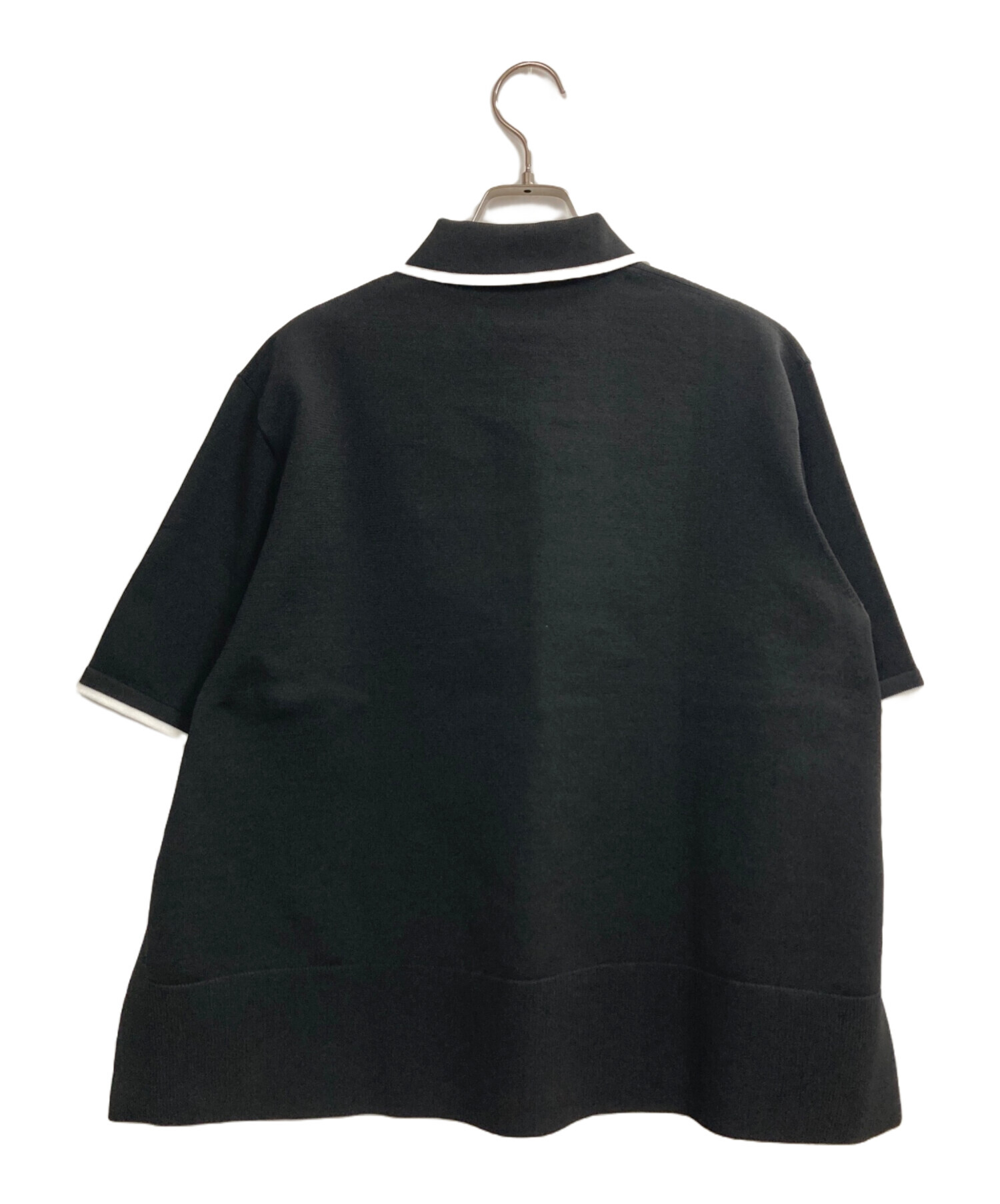新品未使用品UNITED ARROWSミニマル フリルポロニット UNITED ARROWS（ユナイテッドアローズ）の「ミニマル フリル