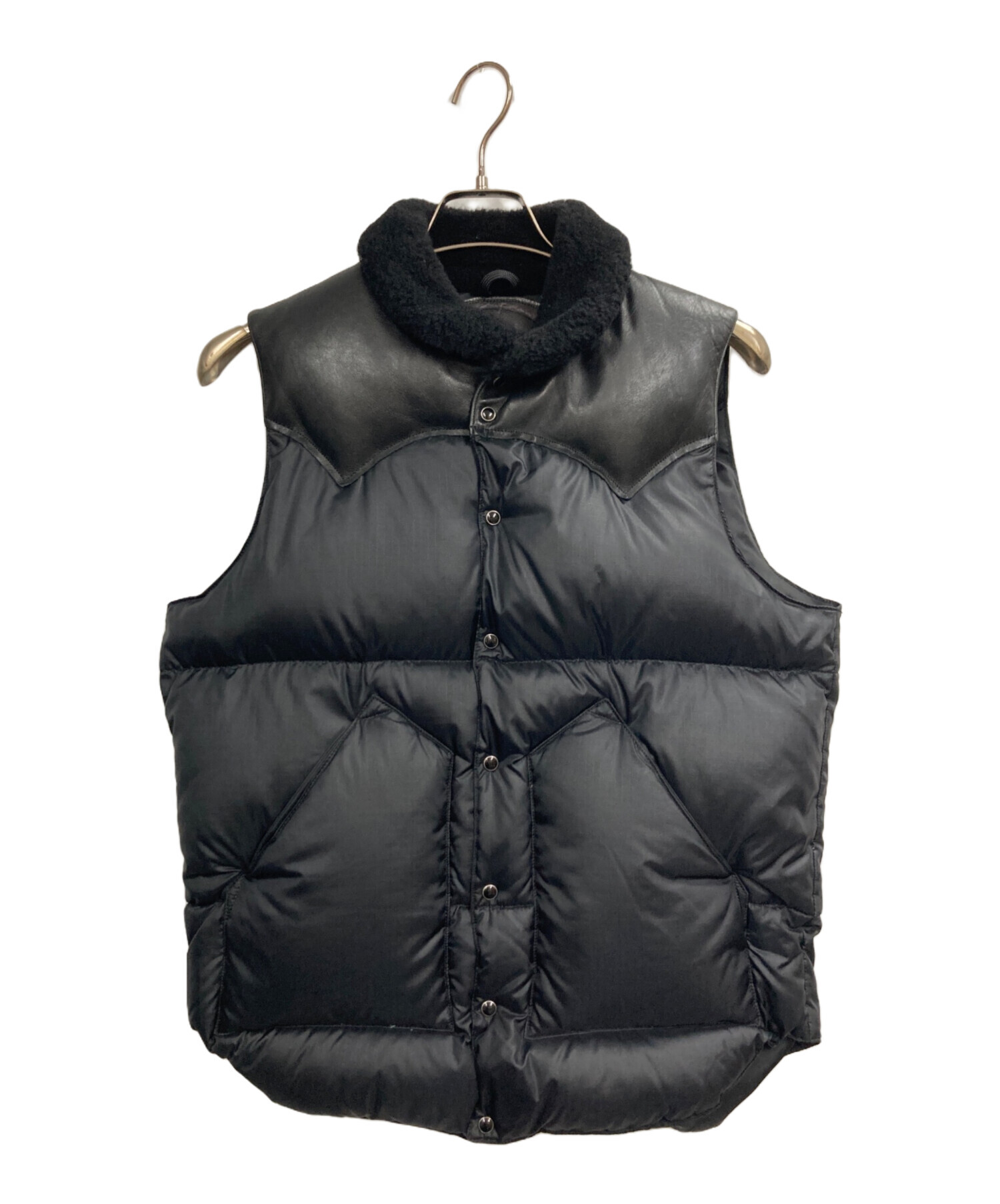Rocky Mountain Featherbed BEAMS ダウンベスト 黒 中古・古着通販】RockyMountainFeatherBed (ロッキーマウンテン