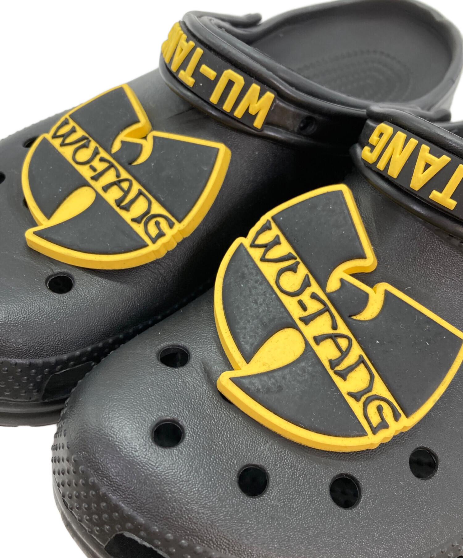 中古・古着通販】crocs (クロックス) WU-TANG (ウータン) サンダル