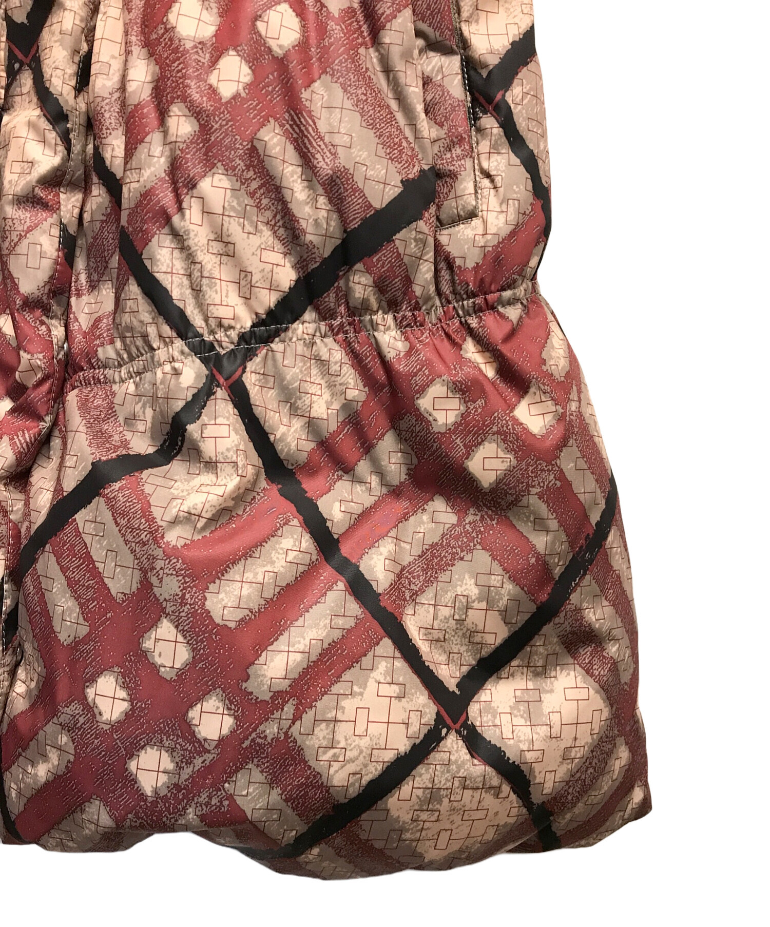 中古・古着通販】BALMAIN (バルマン) 総柄ダウンコート レッド サイズ 
