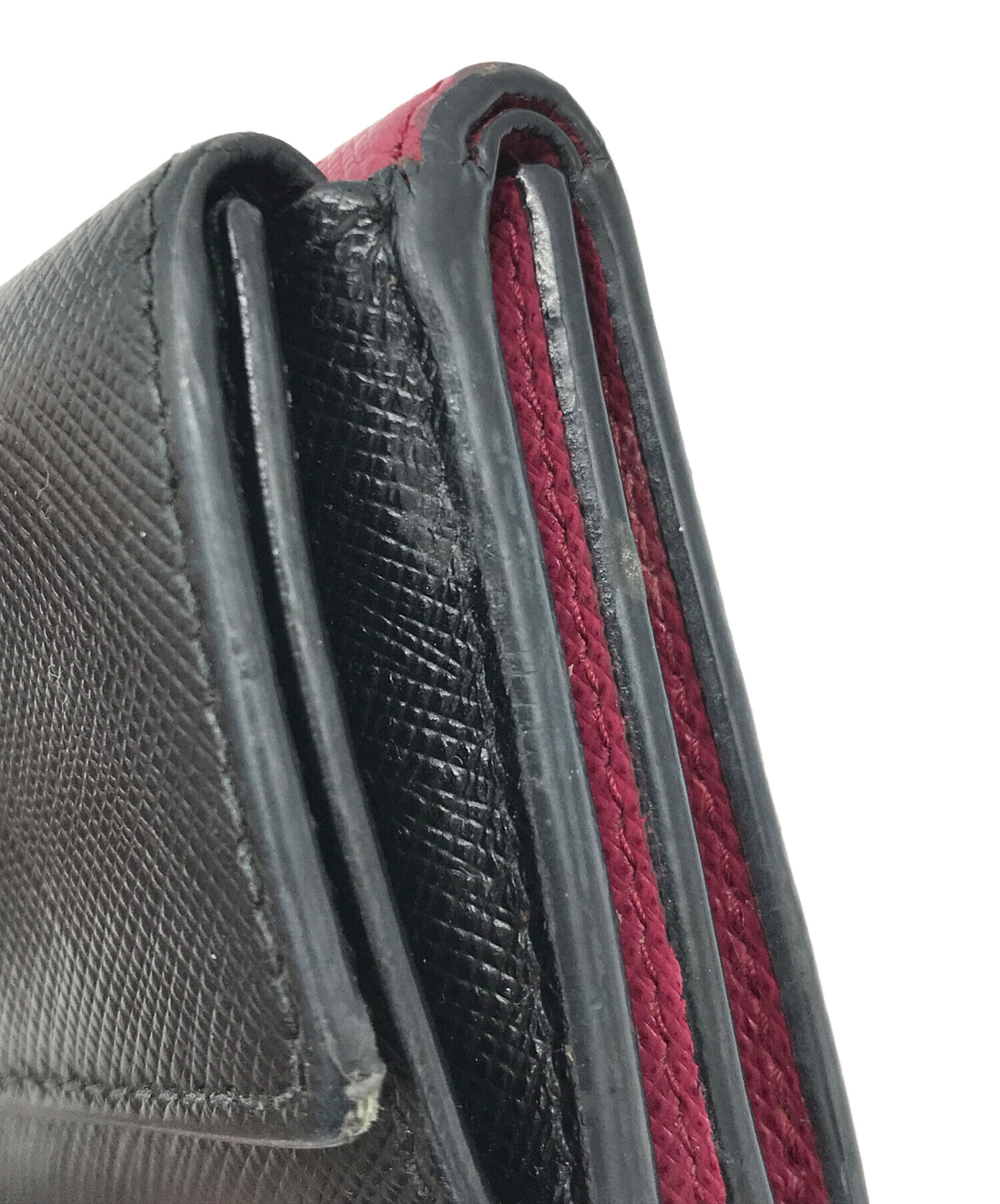 中古・古着通販】PRADA (プラダ) サフィアーノ 3つ折り財布 ブラック 中古・古着通販】PRADA (プラダ) サフィアーノ 3つ折り財布 ブラック